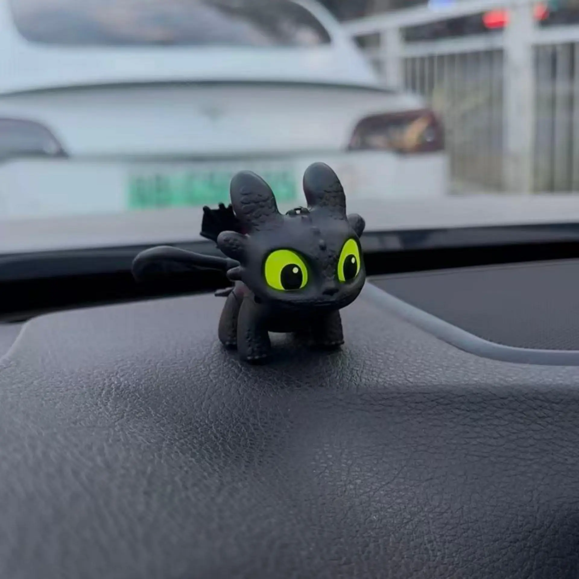 Glow in the Dark 3D Dragon Soft Movable Doll Keychain Charm - Cool Keychain Accessories, Key Charm Accessories for Camping, Car & Phone Pendant, Unisex Gift for Kids/Adults (Sports & Outdoor Decor)