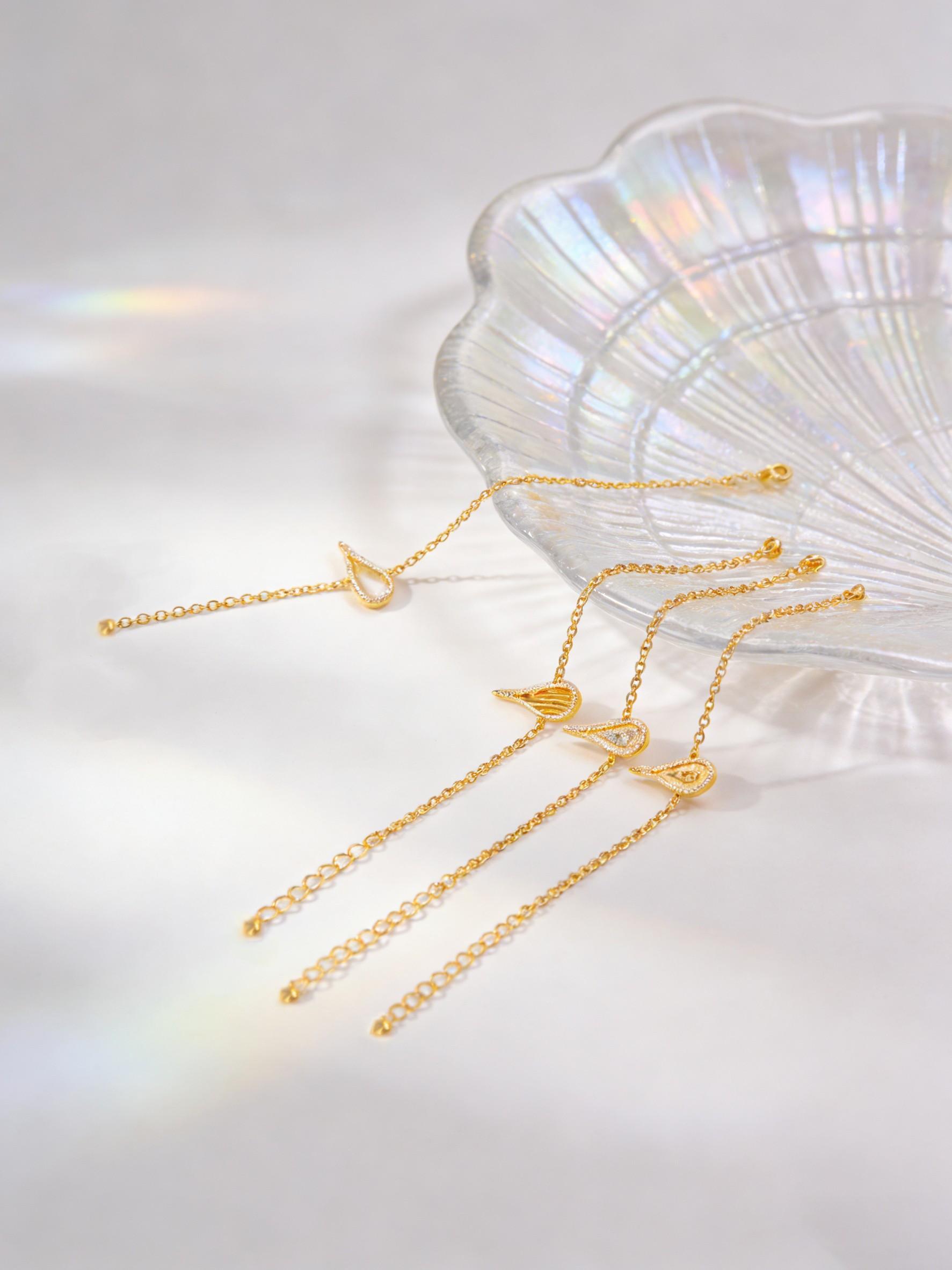 Luxury Minimalist 18K Gold Plated Teardrop Bracelet, Dainty Adjustable Chain For Women, Perfect Daily Office & Bestie Gift