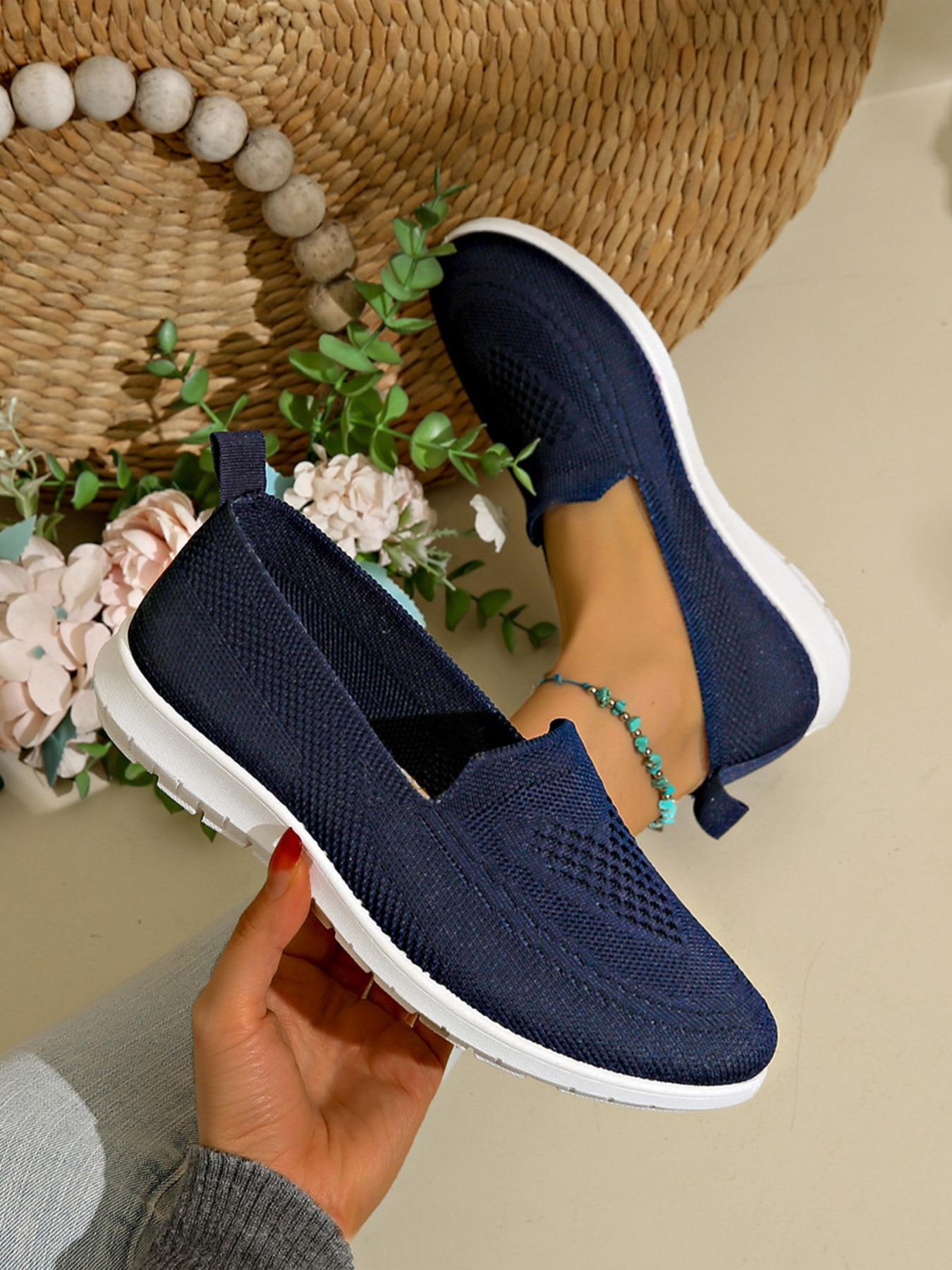 Women's round-toe knitted flat shoes, comfortable low-heeled one-step design, easy to walk, perfect formal shoes for casual wear