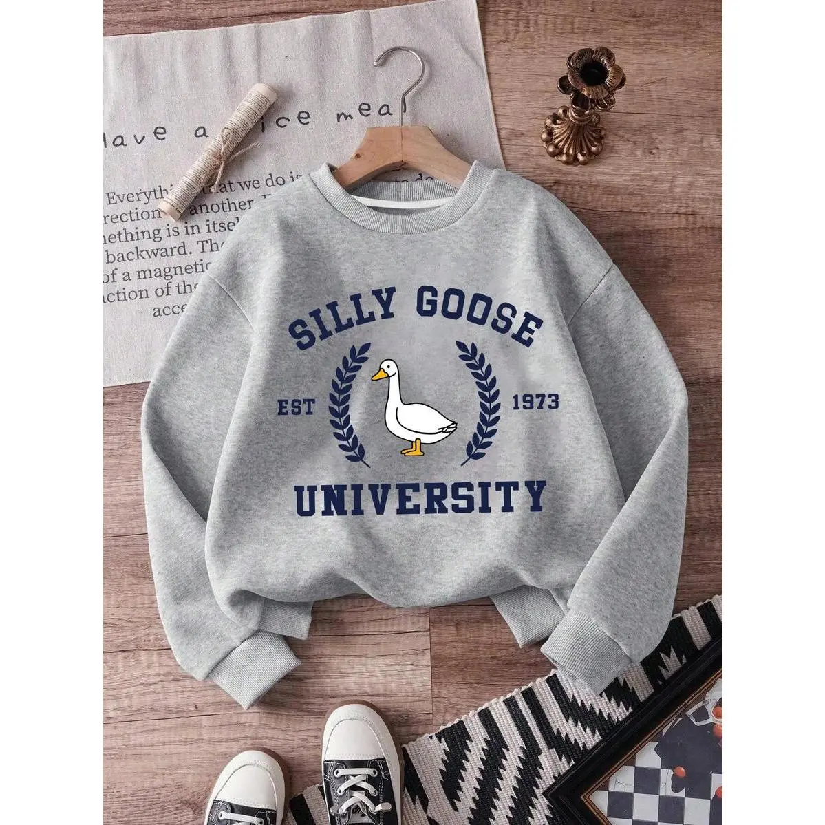 Cute Duck Pattern Crew Neck Long Sleeve Pullover Sweater, Autumn/Winter Style