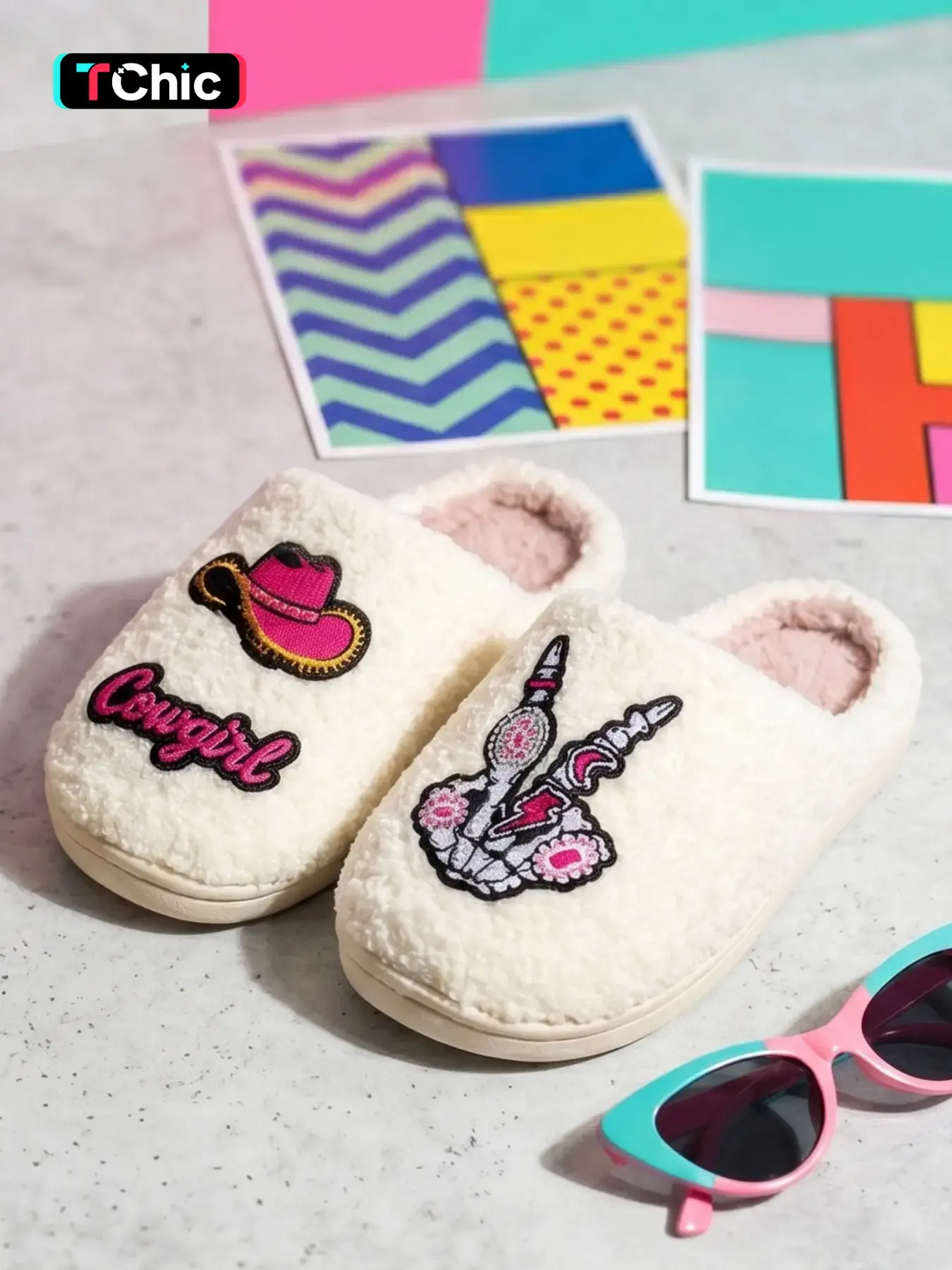 Western Cowgirl Closed Toe Fuzzy Slippers, Fluffy Home Slippers, Pink Cowboy Hat & Skeleton Hand Patch House Slides, Non-Slip Quiet Plush Indoor Footwear, Retro Cozy Slippers, Gift Box Packed For Daily & Holiday Present, Indoor Home Slippers