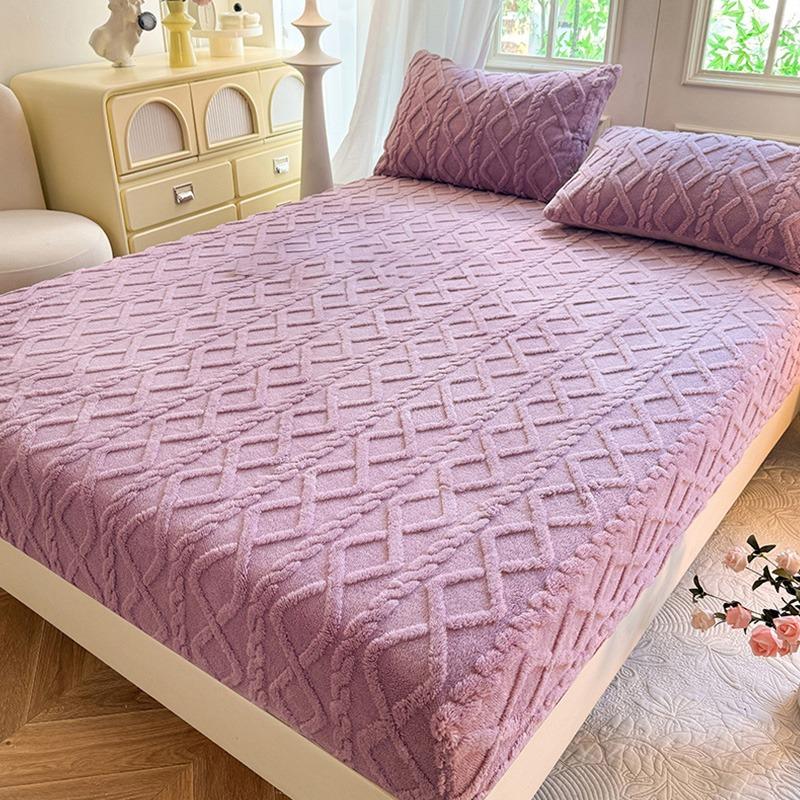 King Queen Size Diamond Pattern Bed Sheet Set, Soft Washable Fabric, Deep Pocket Design, Includes 1 Fitted Sheet and 2 Pillowcases #GLOBAL PICKS