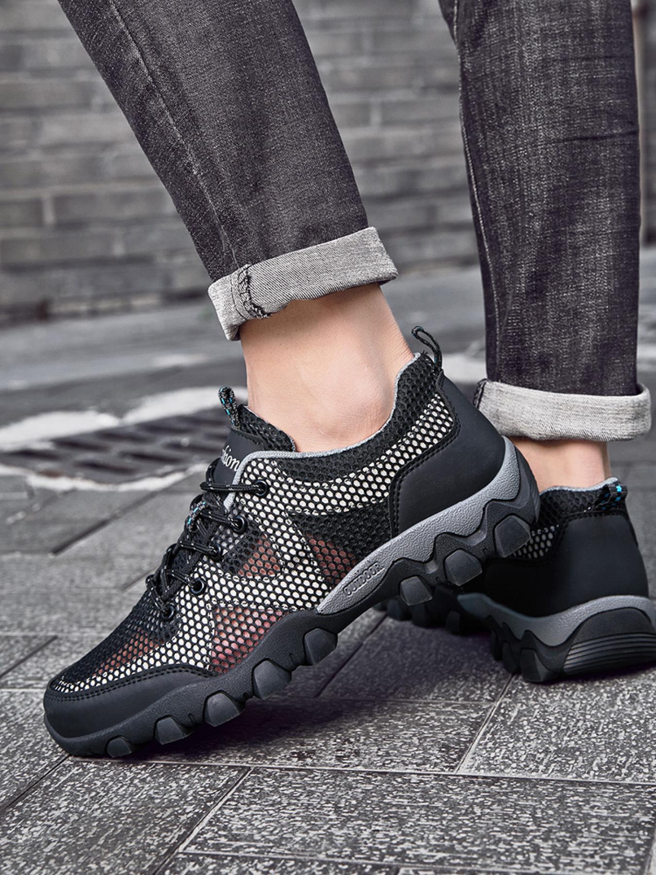 Men's Solid Color Mesh Breathable Outdoor Hiking Shoes Lace-up Closed-toe Trekking Shoes Non-slip Wear-resistant Casual Sneakers