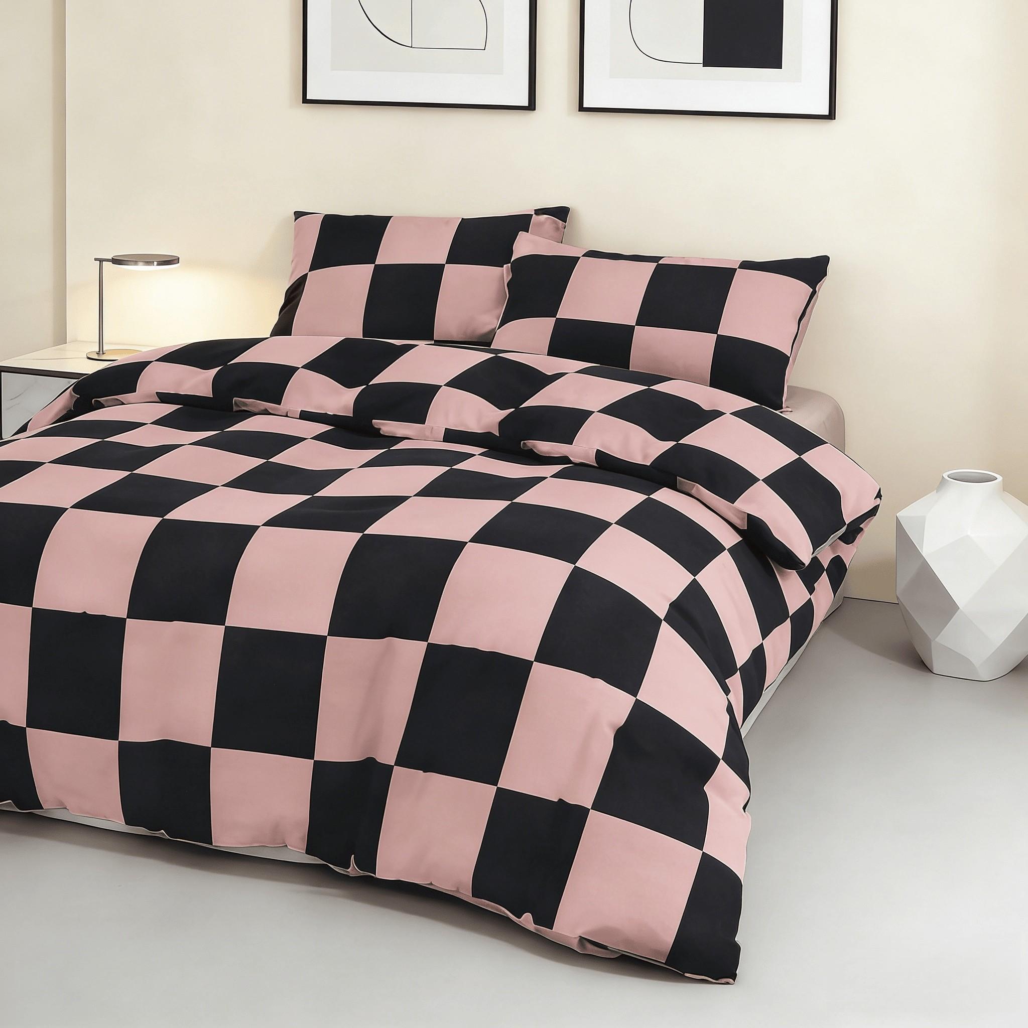 Modern minimalist pink & gray checkered geometric pattern bedding set, 3-piece set includes 1 duvet cover and 2 pillowcases, without inserts.Perfect decoration for the bedroom, soft and comfortable.