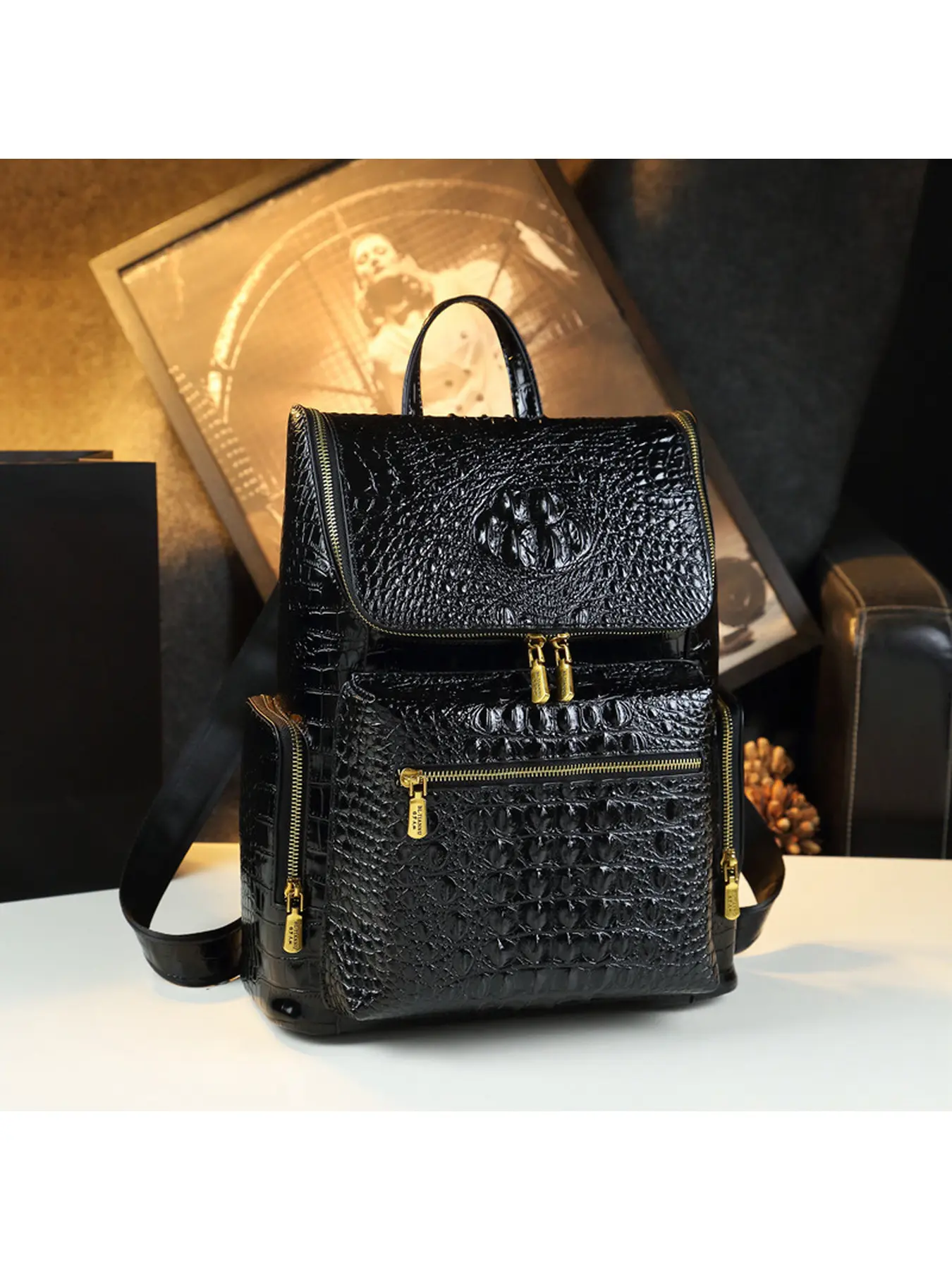 Crocodile pattern backpack, unisex travel backpack, large capacity school bag, versatile anti-theft large bag, trendy