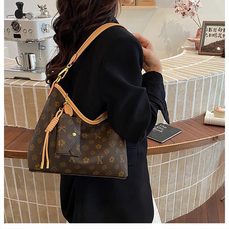 High-End Large Capacity Bag for Women, Practical Vintage Floral Crossbody Classic Tote with Shoulder Strap, Elegant All-Season Design