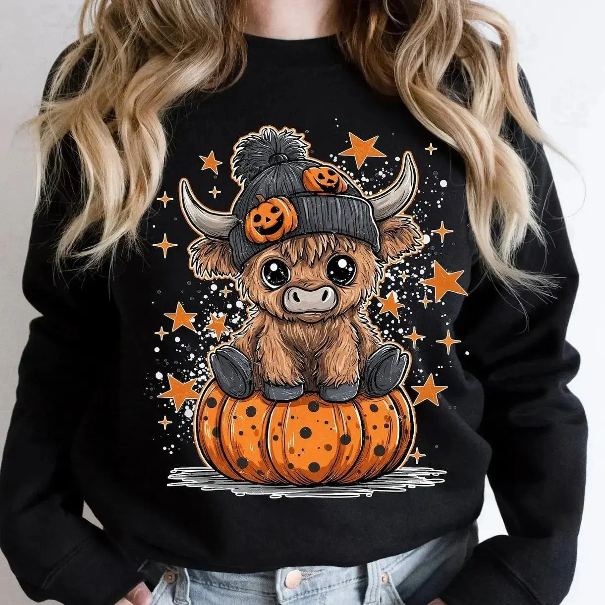 Women's Lady Funny Highland Cow Halloween Graphic Print Fabric Sweatshirt - Moo I Mean Boo Fall Pullover, Cute Pumpkin Cow Trick Or Treat Crewneck, Retro Spooky Outerwear