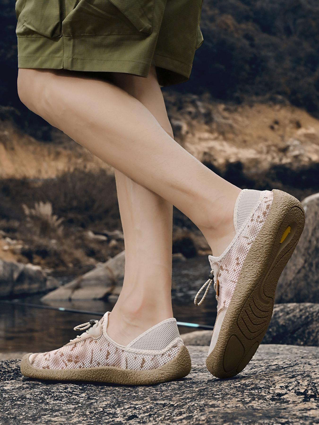 Men's Solid Color Mesh Breathable Outdoor Water Shoes Drawstring Two-Way Closed-Toe Sandals Non-Slip Wear-Resistant Soft Sole Hiking Shoes