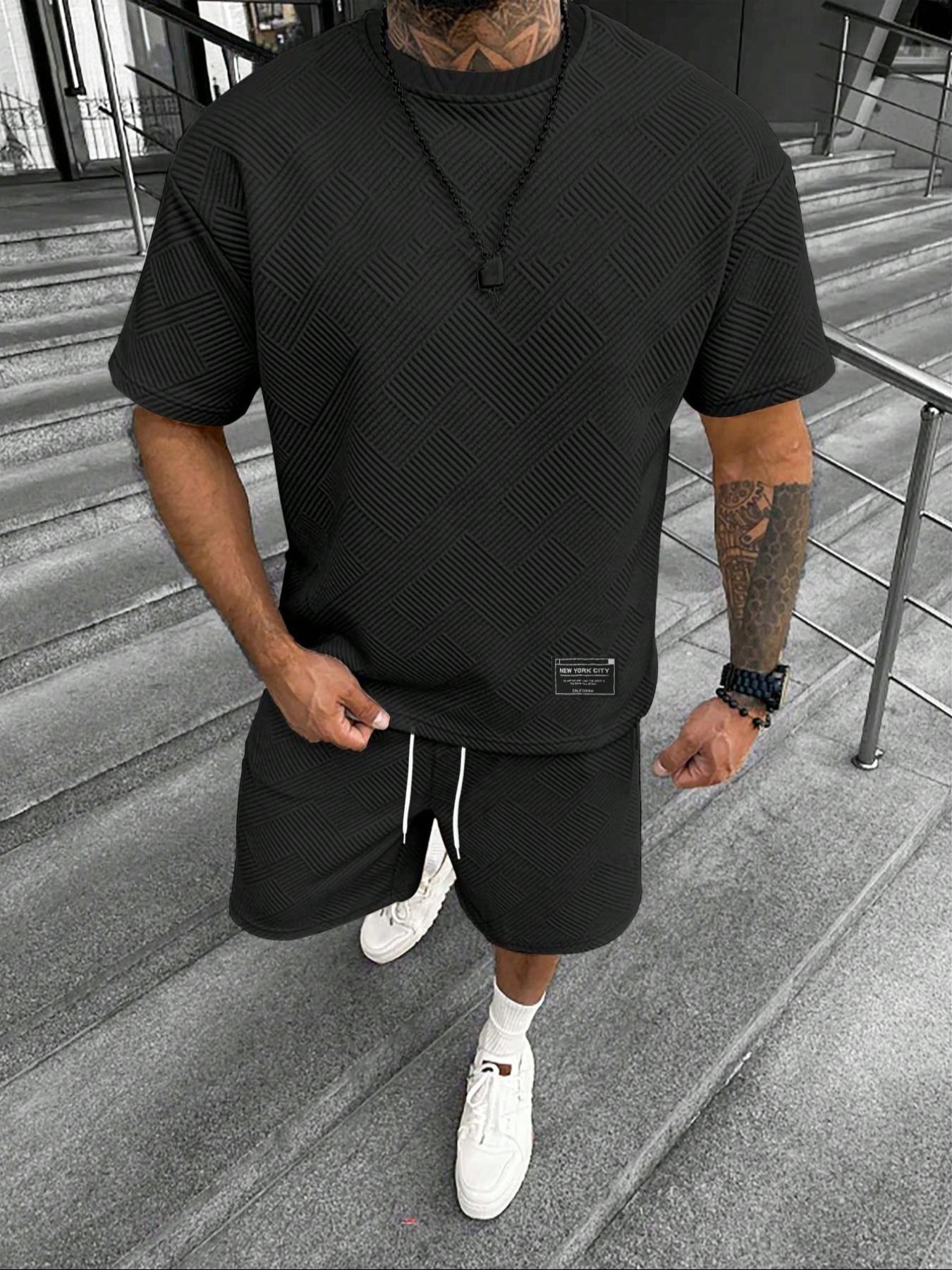 Two-Piece Set Men's Solid Short Sleeve Tee & Shorts Set, Regular Fit Casual Round Neck T-shirt & Track Shorts, Summer Clothes Set for Men