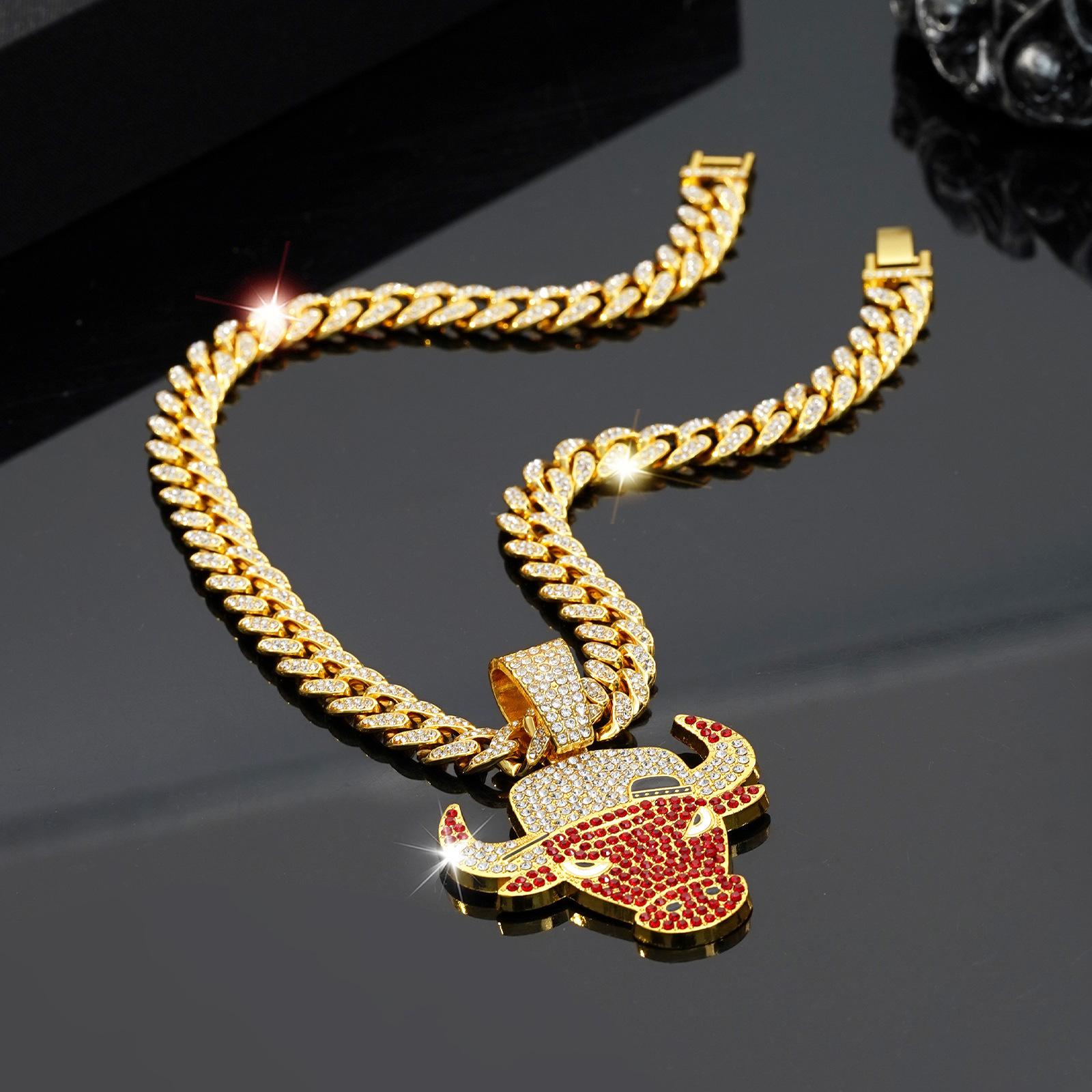 Men's hip-hop full-diamond necklace, fashionable and unique, with a cool red bull head pendant