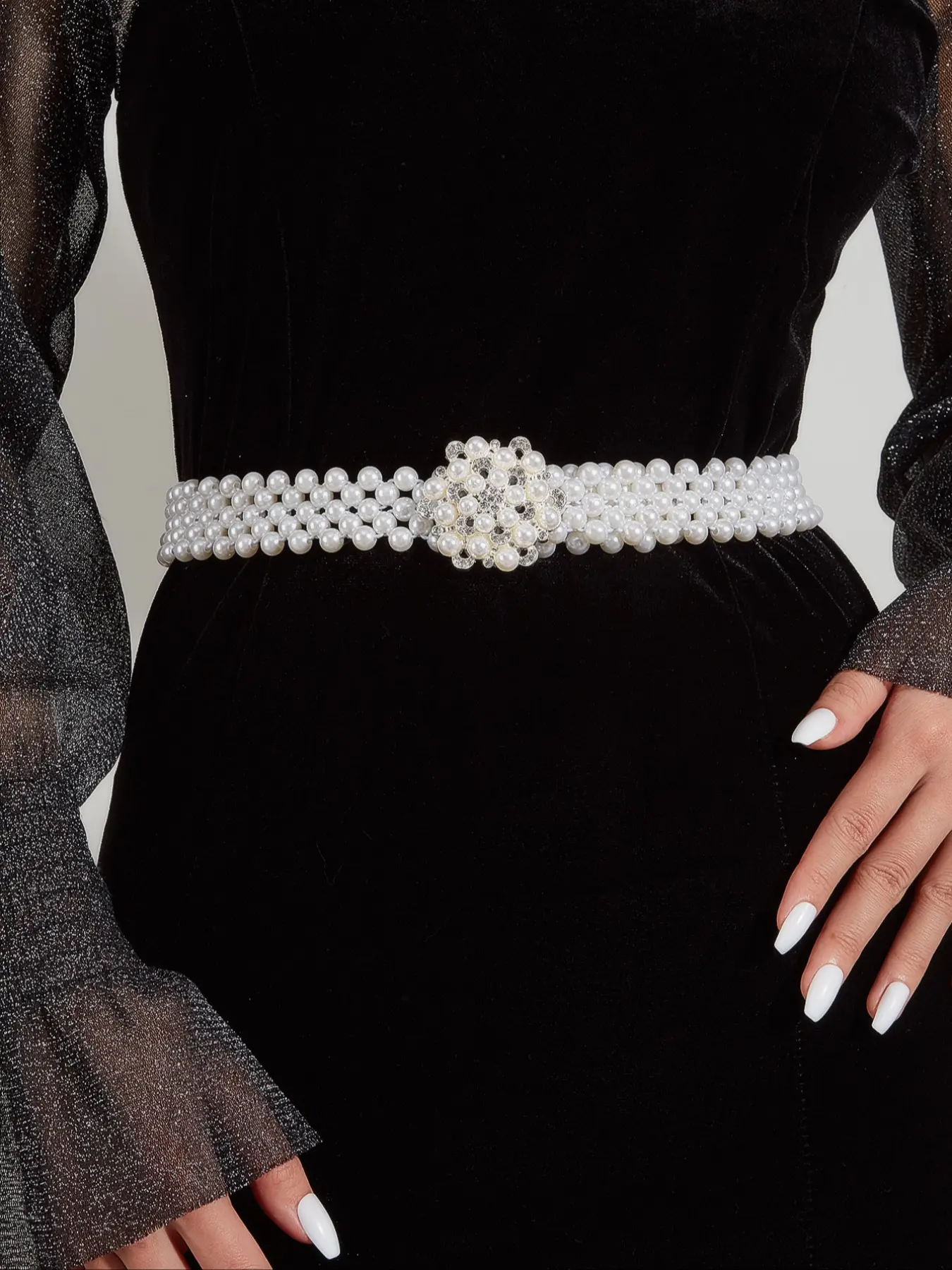 Vintage Women's Belt, Rhinestone Flower Buckle, Multi-Layer Pearl Decoration, Elegant Waist Belt for Weddings, Parties, Daily Wear