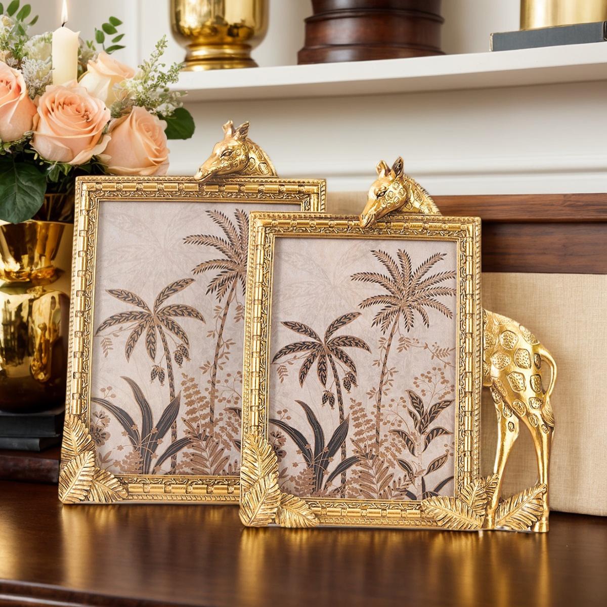 Golden Resin Long Neck Giraffe Decorative Frame, Rectangular Photo Display Frame for Home Decoration, Ideal for Photography Props