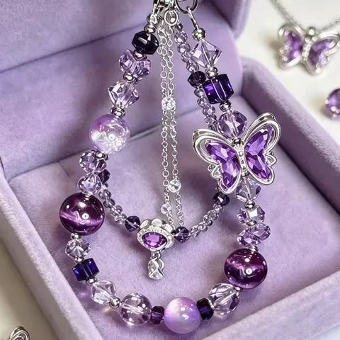 Butterfly Beaded Phone Chain Pendant, Elegant Fashion Accessory, High-End Heart Bag Charm, Phone Charms, Versatile Jewelry for All Occasions