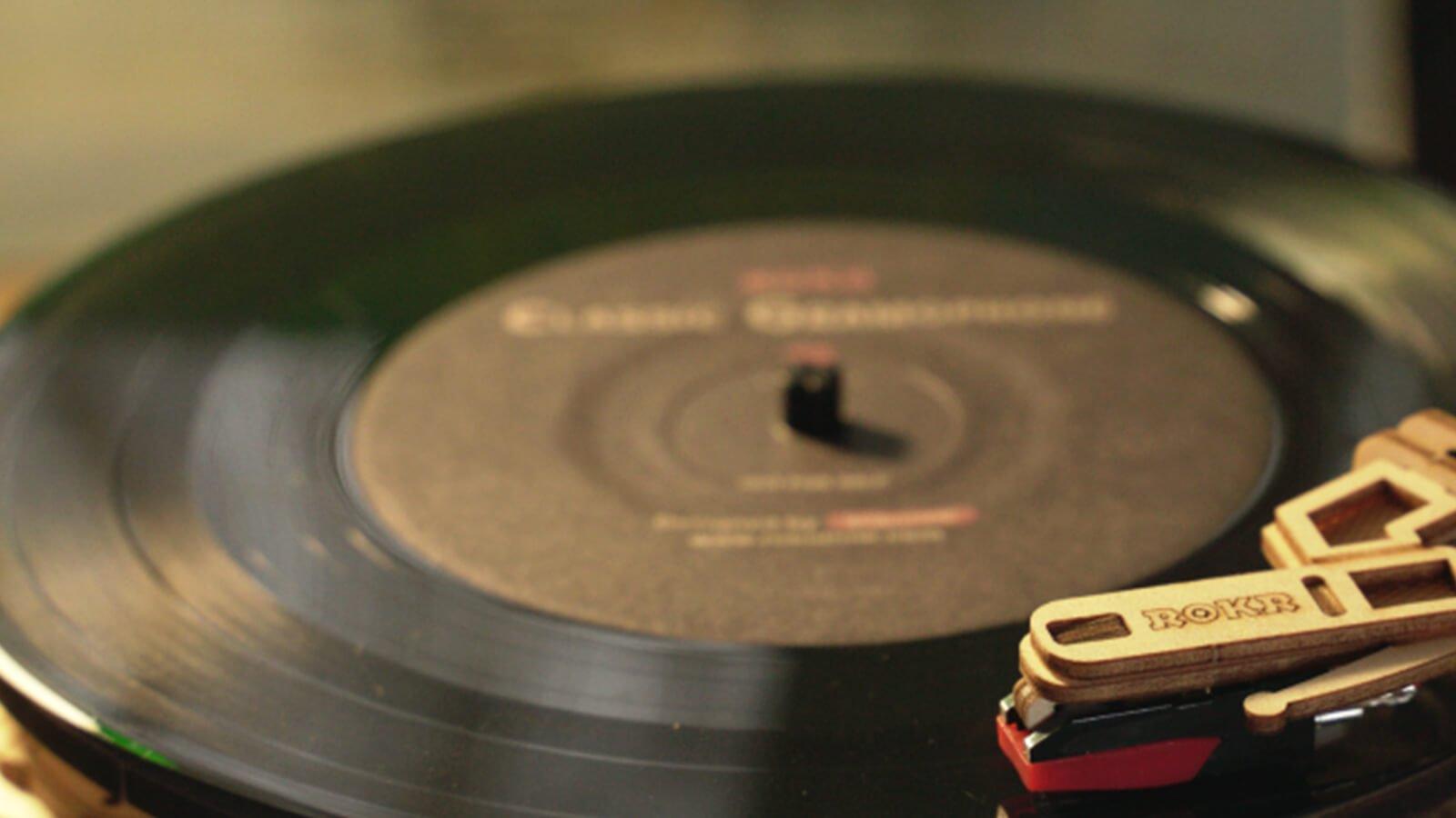 ROKR DIY Crank Classic Gramophone LKB01 Hand Rotating Music Box Decor with Vinyl Records Antique Wooden Model Retro Style Vintage Record Player Gift for All Ages ROKR DIY Crank Classic Gramophone LKB01 Hand Rotating Music Box Decor with Vinyl Records Antique Wooden Model Retro Style Vintage Record Player Gift for All Ages