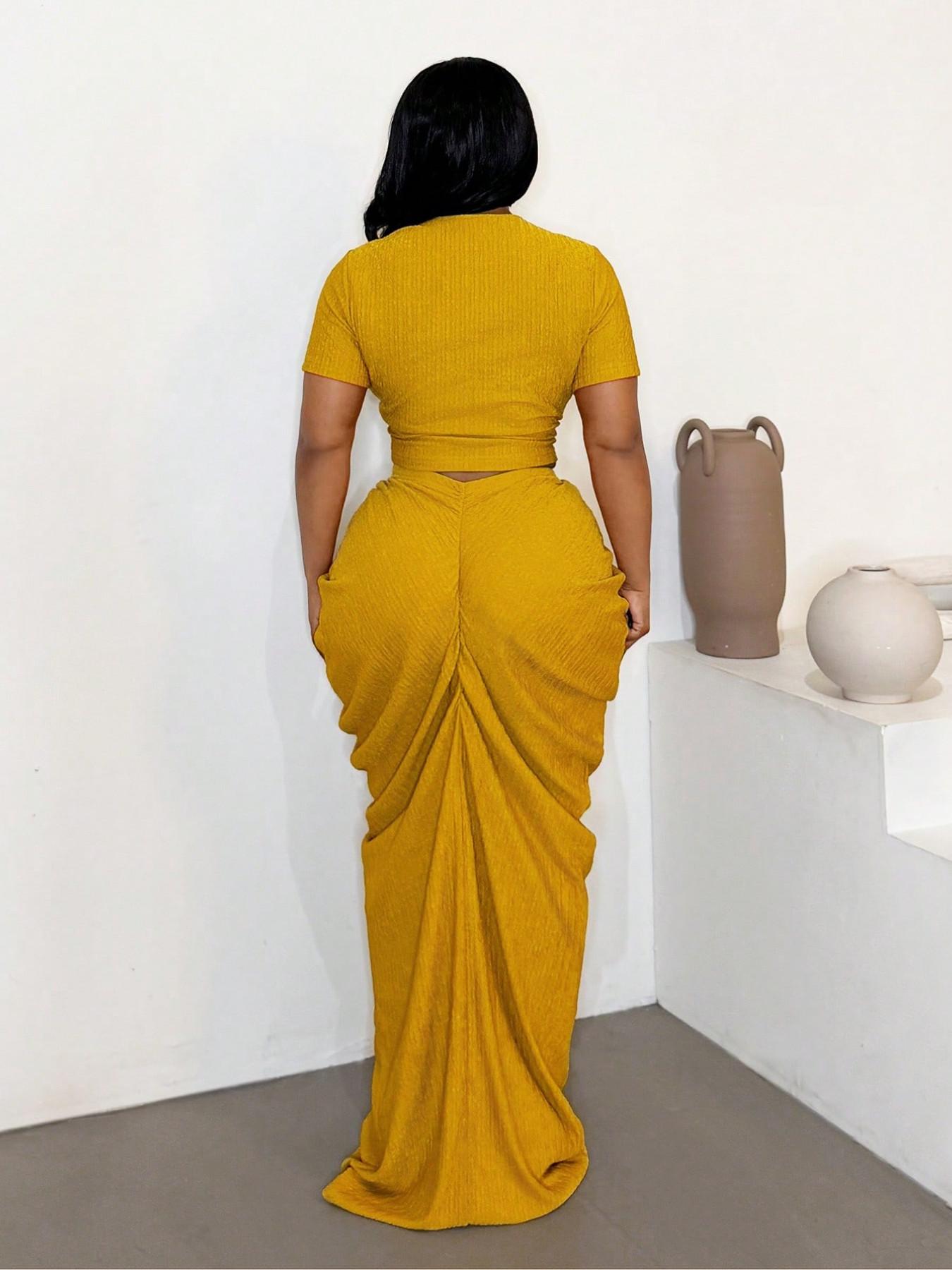 Plus Size Two-Piece Women's Set, Ribbed Short Top & Drawstring Pleated Skirt, Sexy Slim Fit Evening Party Dress, Curvy Friendly Fashion