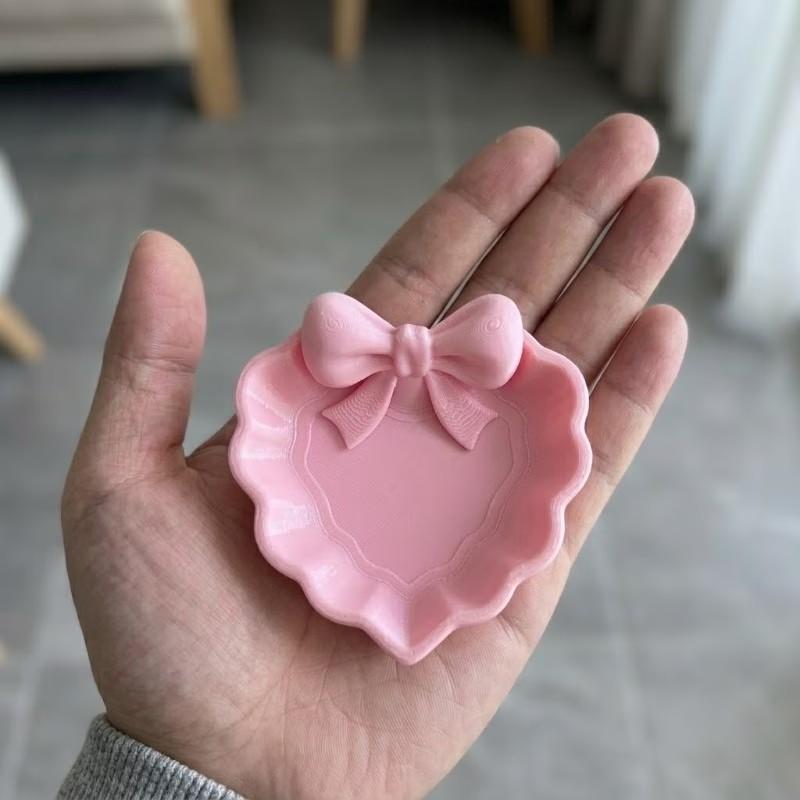 Heart-Shaped Jewelry Tray with Bow, 3D Printed, Ideal for Vanity, Sink, Home Decor, Office Desk, Jewelry Storage