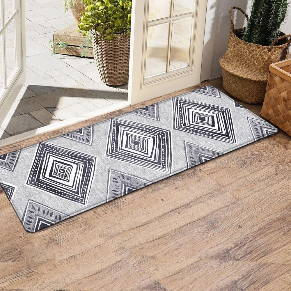 1PC， Black and White Diamond Geometry Patterned strip rugs, home décor, bathroom mats, entryway mats, bathroom non-slip mats, indoor entrance rugs, bedroom bedside mats, kitchen mats, hallway rugs, flannel sponge rugs, hallway runner rugs