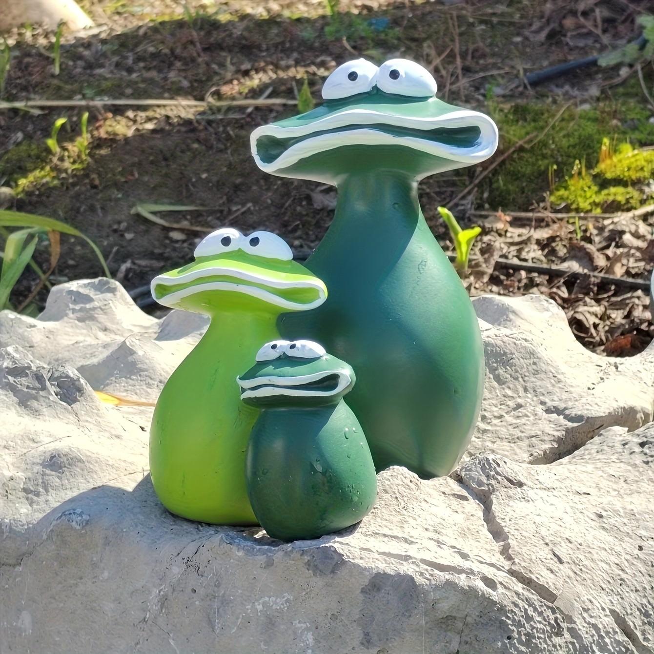 3-Piece Big Mouth Frog Family Set, Whimsical Resin Garden Statues, Charming Accent for Porch, Patio, Indoor Shelves, Animal Lovers Gift