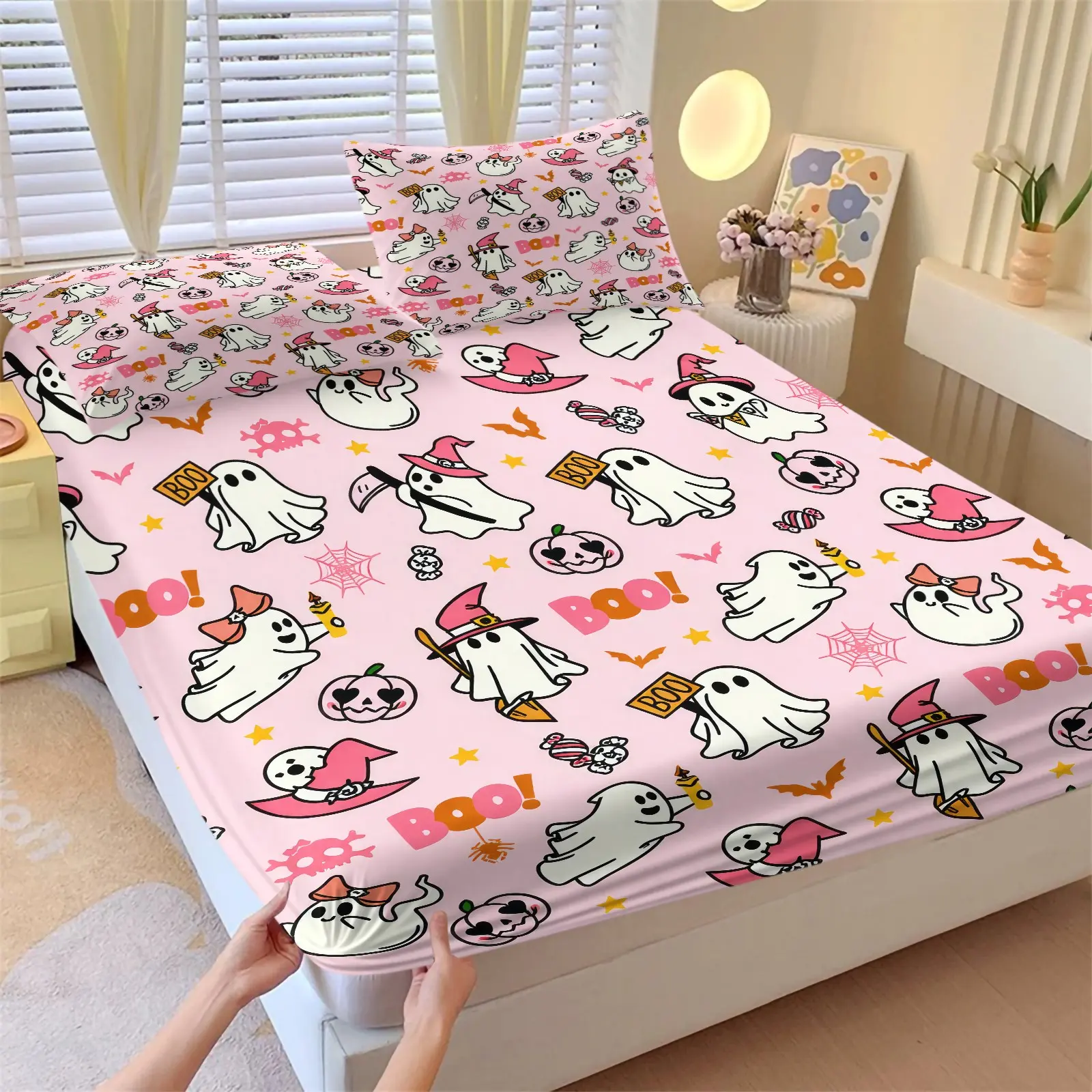 Pink Halloween Ghost Fitted Sheet Set, 1 Fitted Sheet & 2 Pillowcase No Filling, Stylish Comfort Bed Sheets Set, Spooky Home Decor for Teen Girls Bedroom, Dorm and Guest Room Halloween Decor