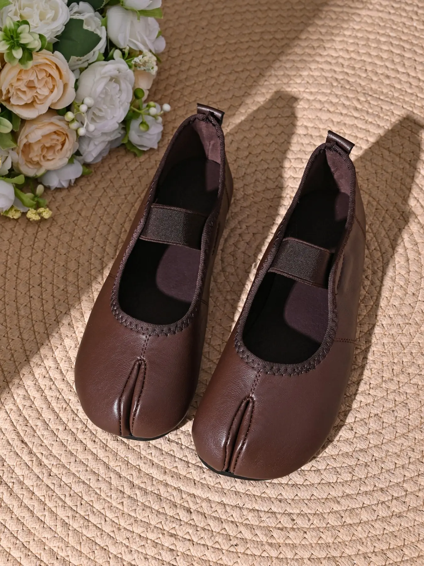 Vintage Split-Toe Mary Jane Flat Shoes for Women, Elastic Strap Soft Leather Low Heel Casual Ballet Flats, Daily Wear Comfortable Footwear