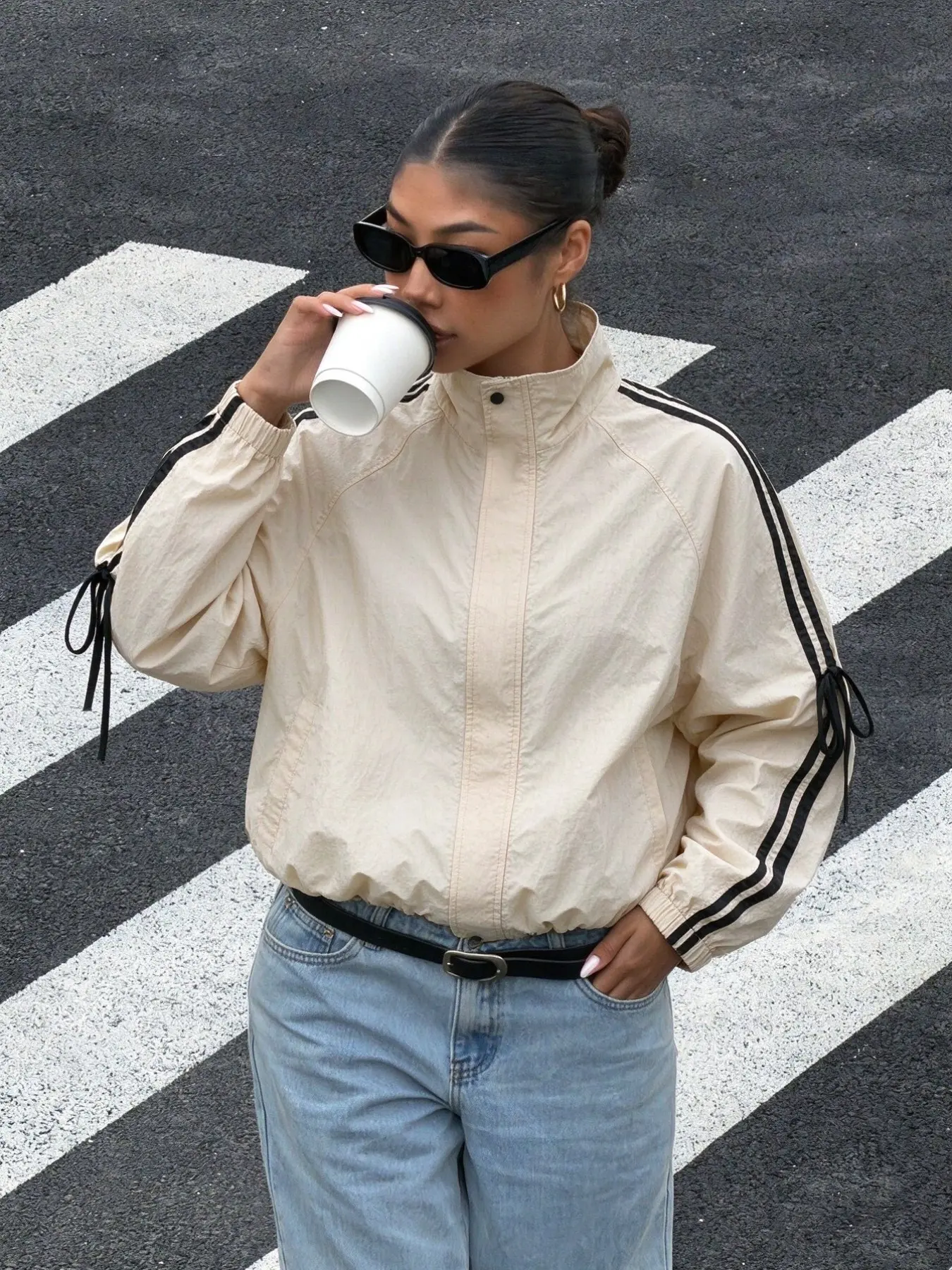 Side Stripe Drawstring Stand Collar Cropped Track Jacket, Loose Elastic Cuff Casual Outdoor Daily Workout Travel Street Style Windbreaker Jacket for Women, Fashion, Y2K Retro Activewear Zip Up Outerwear