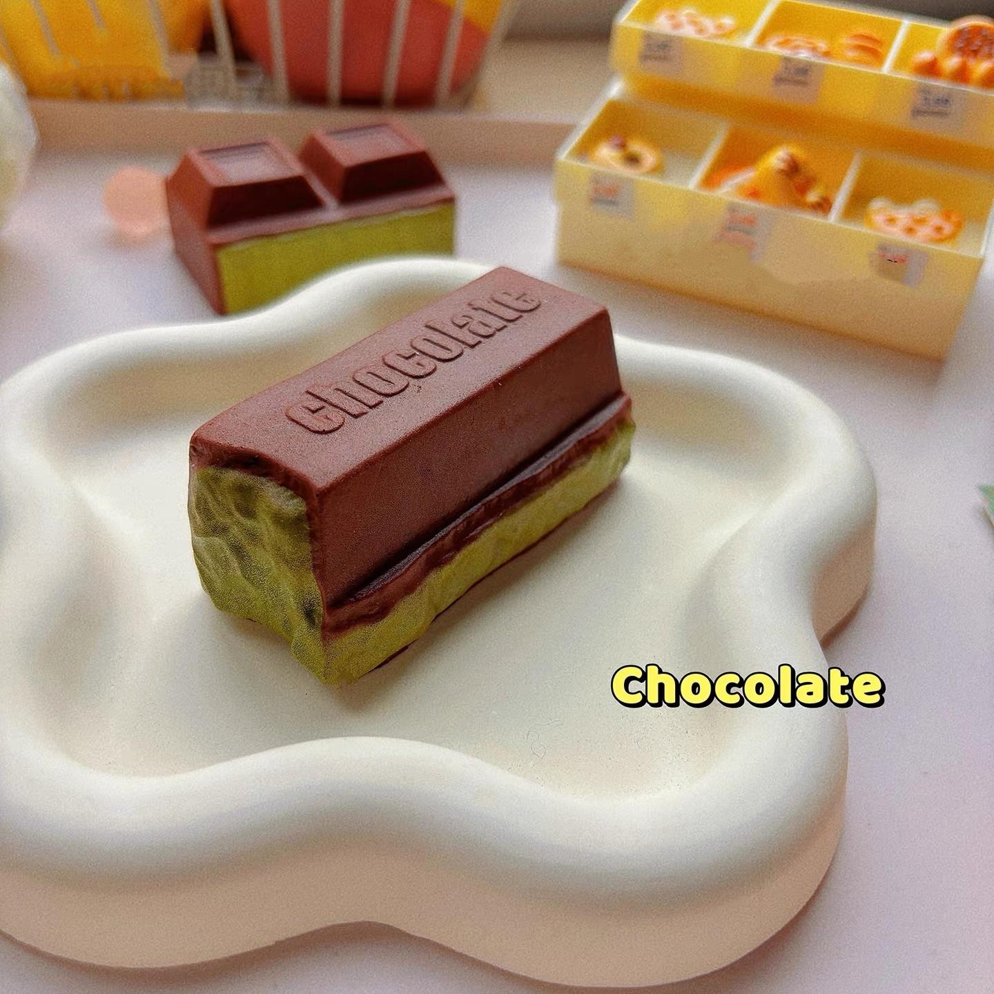 Realistic Chocolate Prop, Stress Relief Toy with Chocolate Scent, Office Fidget Tool, Sweet Shop Decoration, Prank Toy, Best Gift