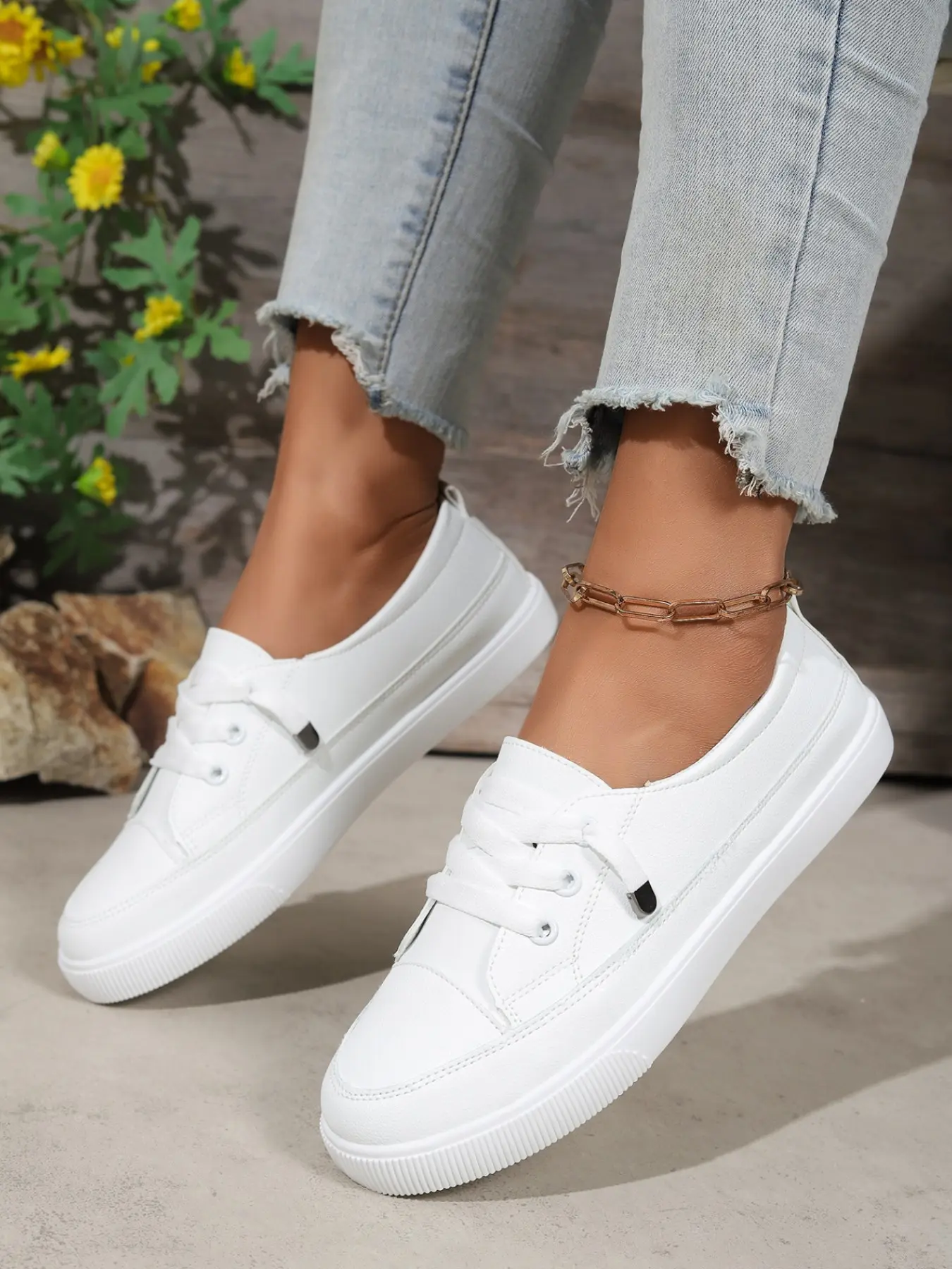 Minimalist Women Low Profile Slip On White Sneakers, No Tie Laces Comfort Flat Walking Shoes, Casual Daily Street Office Footwear, Casual Slip Ons