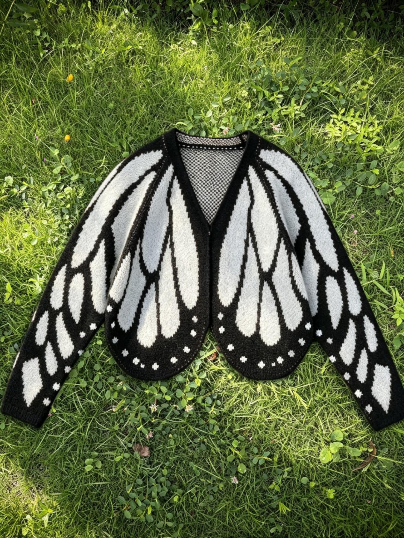 Women's Trendy Butterfly Wings Knit Cardigan, Front Open V Neck, Bat Sleeve Short Design, Casual Fashion Knitwear Knit Coat for Vacation Parties, Baggy