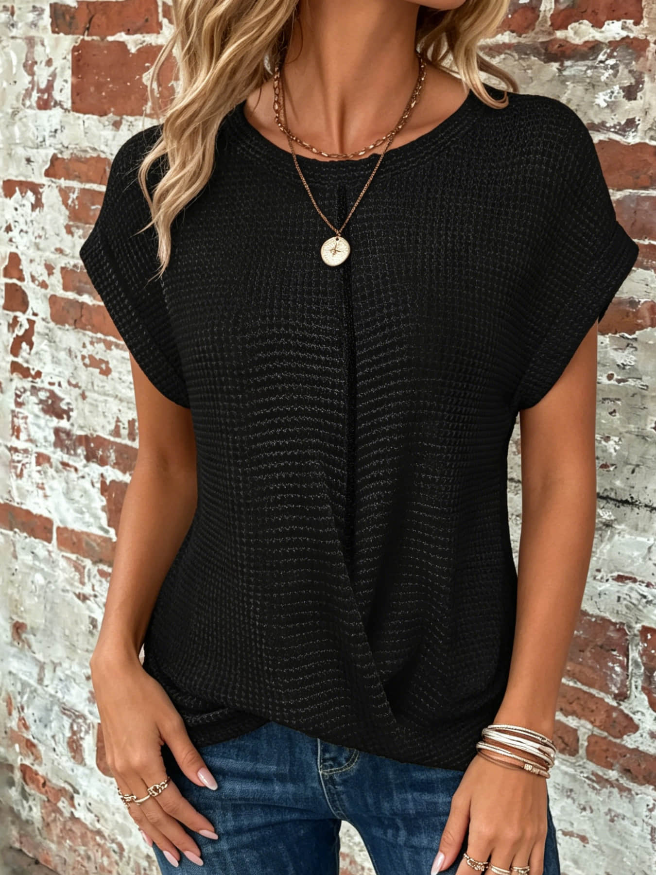 Women's Fashionable Casual Minimalist Loose Round Neck Short Sleeve Top, Rolled Sleeves & Twisted Design, Summer Top, Suitable for Commuting, Camping, Travel & Daily Wear