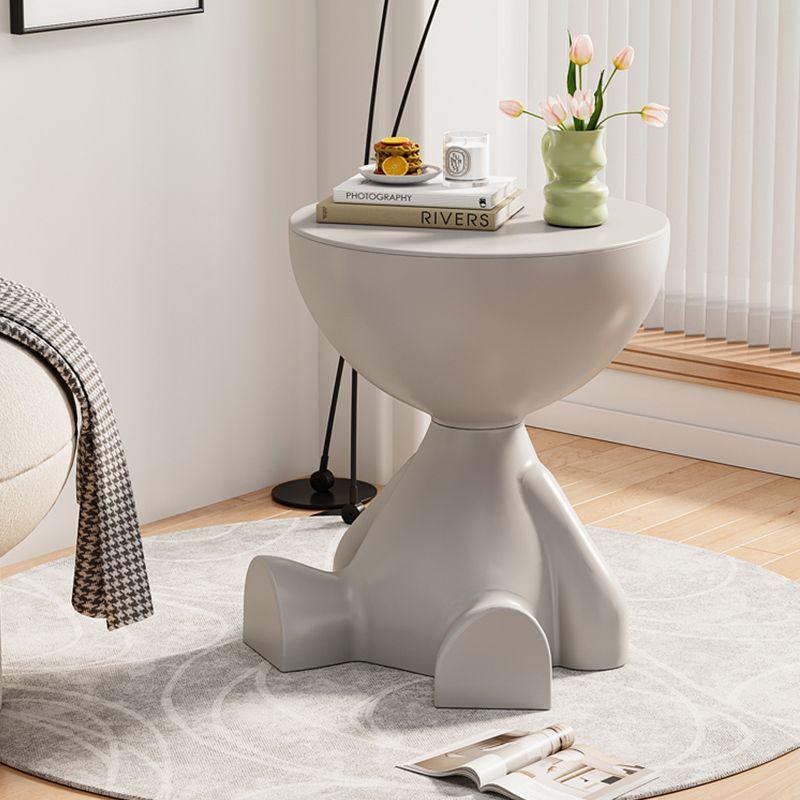 Creative cream style foldable small coffee table, cute small table, bedside table, flat head bear floor decoration, sofa edge table, ideal choice for holiday gifts and daily leisure, unique modern furniture