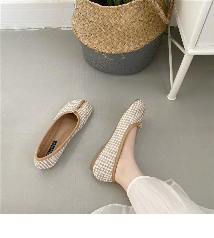 Comfortable Women’s Tabi Split Toe Ballet Flats Slip On Loafers Houndstooth and Solid Colors for Casual Daily Wear
