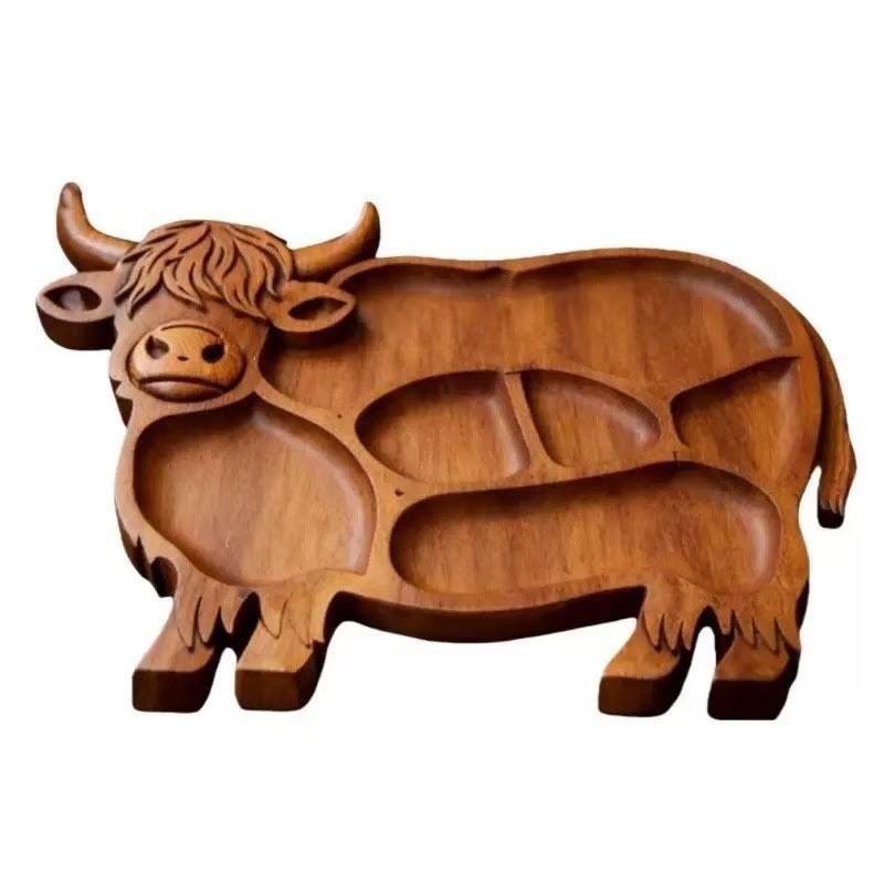 Animal Shape Highland Cow Form Wooden Charcuterie Board - Kitchenware Serving Plate, Ideal for Parties, Perfect Gift for Birthdays
