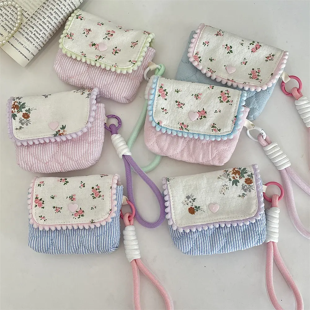 Cute Floral Cotton Camera Bag for Women, Compact CCD Digital Camera Pouch, Soft Shockproof Protective Case with Zipper, Lightweight Portable Storage Organizer for Travel, Vacation, Daily Carry & Photography