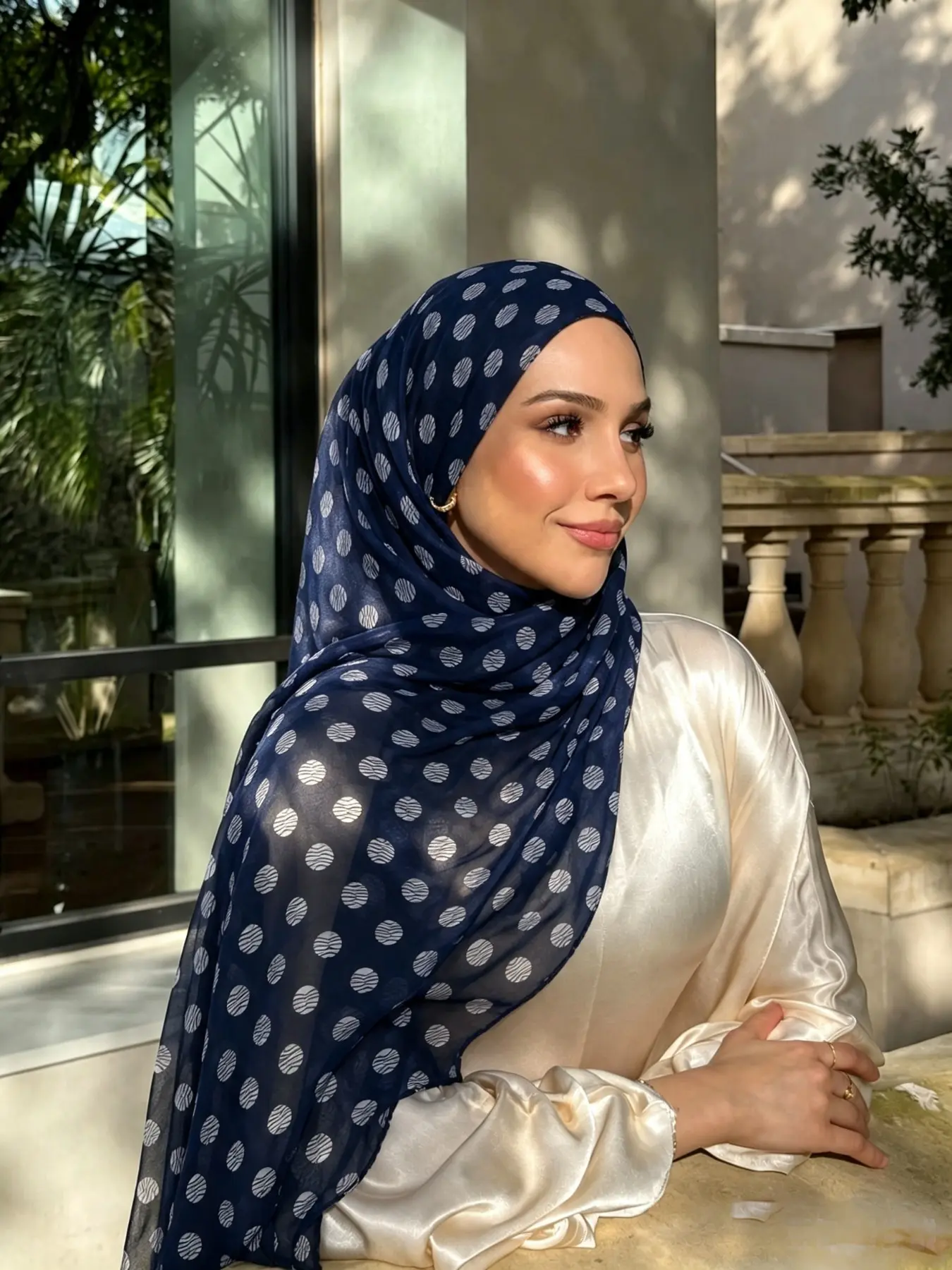 Women's Chiffon Polka Dot Long Scarf, Lightweight Breathable Muslim Headscarf Hijab, Casual All-Season Accessory, Perfect for Daily Commute