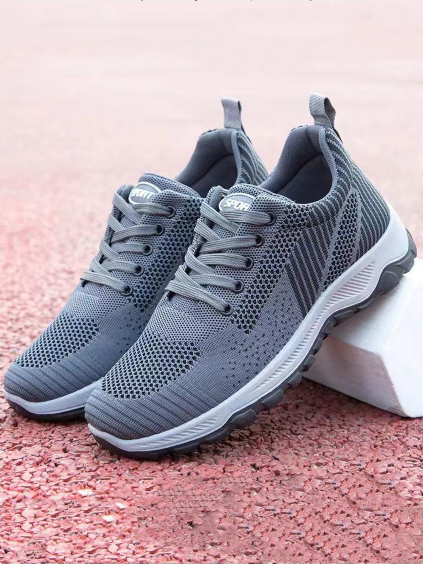 Ladies' casual sports shoes, with a comfortable and lightweight fit wrapped around the upper, and a stylish and eye-catching side wave stripe design, suitable for daily commuting, outdoor leisure, running, fitness, hiking and other sports scenes