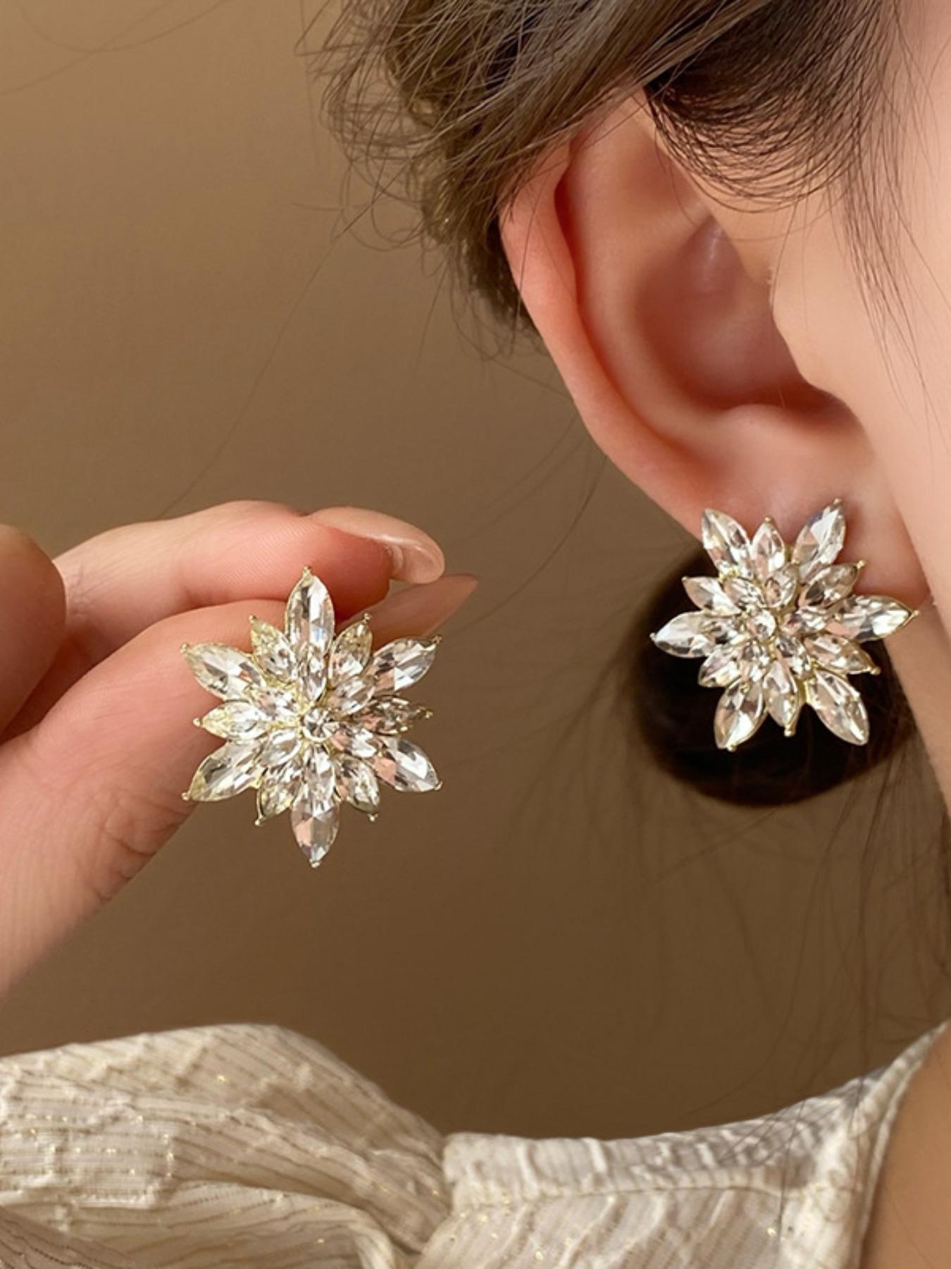 Trendy Fashion Rhinestone Snowflake Earrings, Elegant Party Jewelry for Women, Stylish Ear Rings for Special Occasions