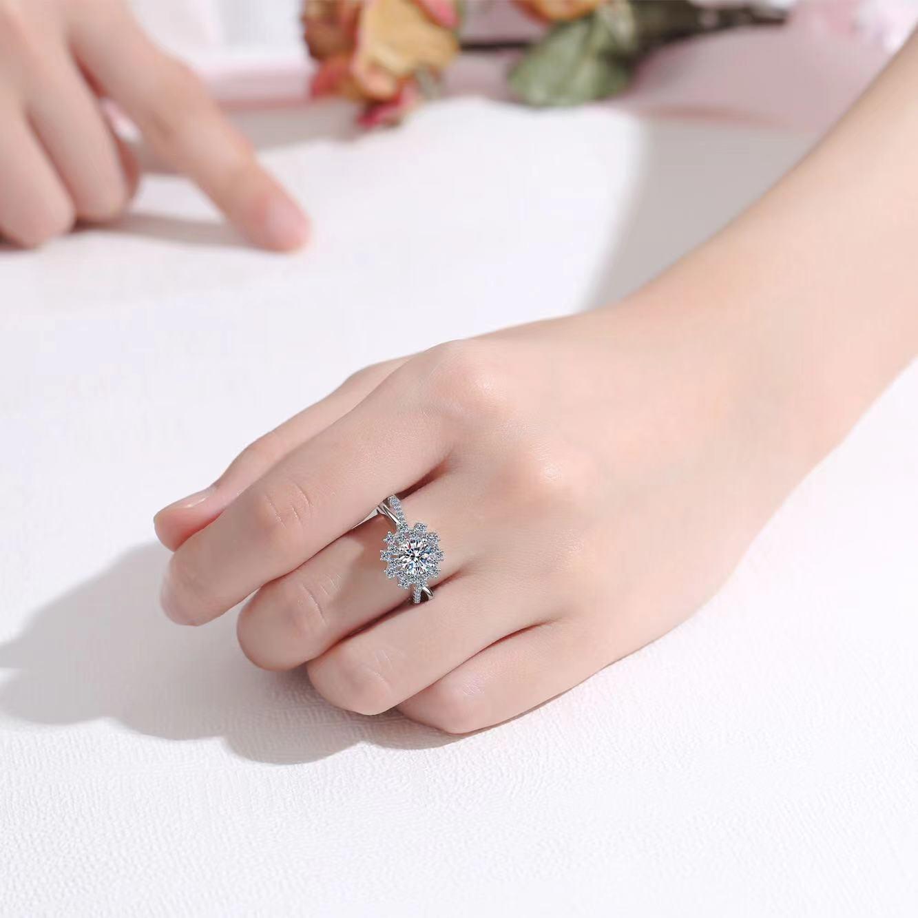 S925 Sterling silver Women's grace Snowflake Design Dangle Set, Necklaces and Rings，Christmas Themed Jewelry  for Party, Daily Decor