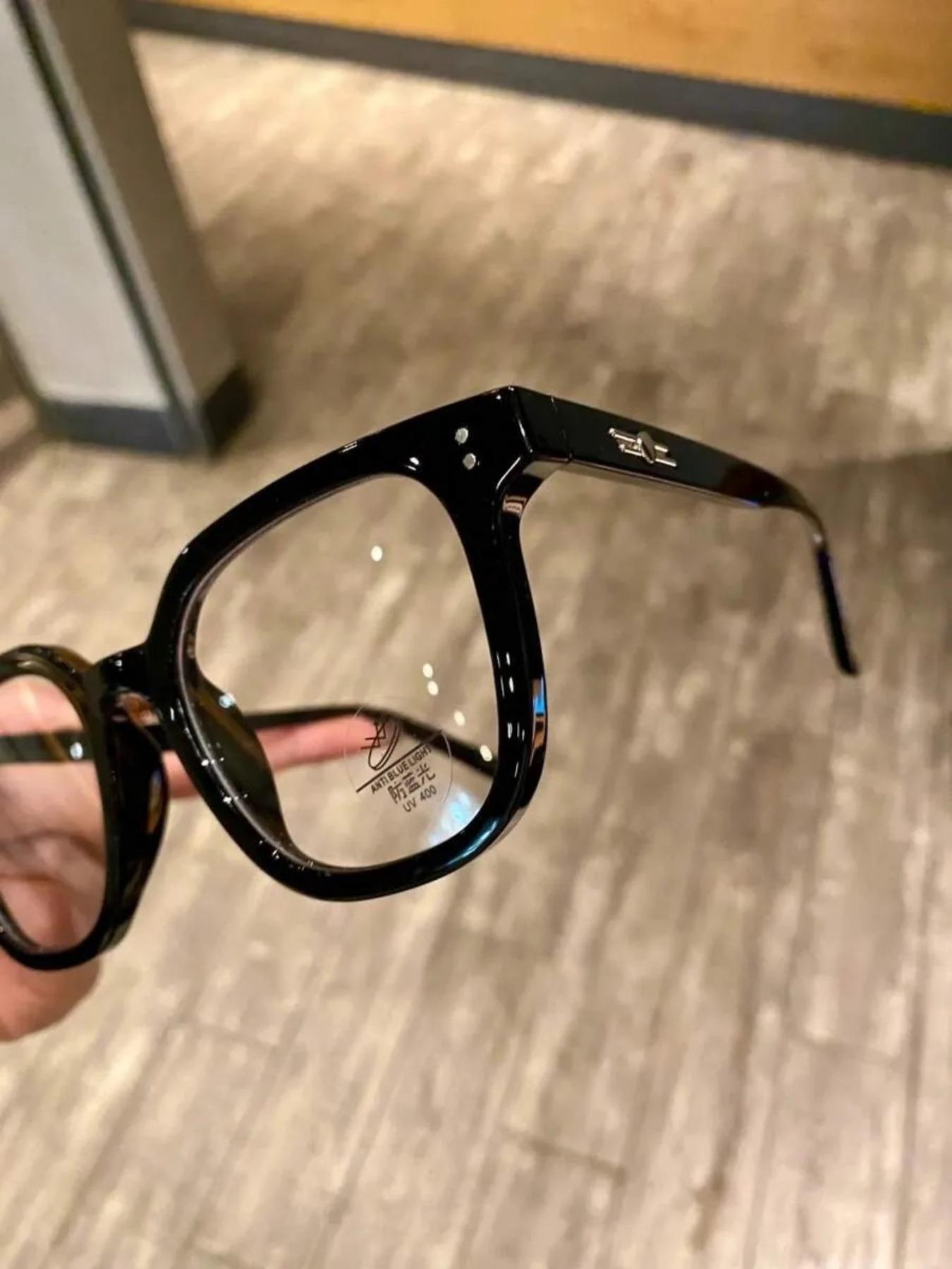 Anti-Blue Light Glasses Tr90 Frame, Trendy Casual Frames, Rectangular or Round Design, Lightweight Comfortable UV Protection for Computer TV Phone Gaming Square Frames Eyeglass