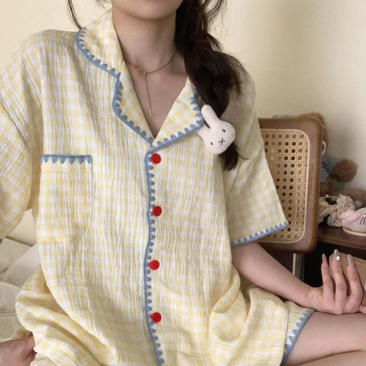 Cute Summer Color-Block Checkered Pajamas for Women: Short-Sleeve Set, Sweet Loungewear Two-Piece Set, Women's Summer Clothing