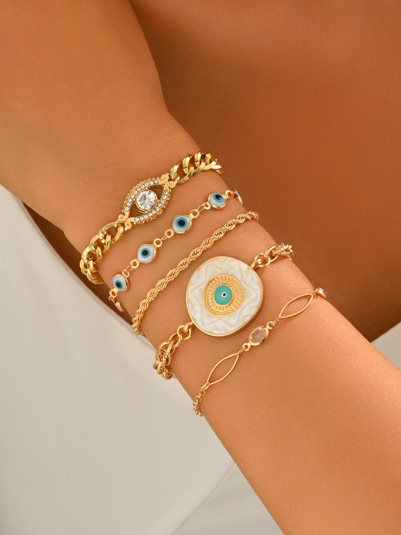 European and American Fashion Unique Evil Eye Jewelry, Turkish Demon Hollow Rhinestone Heart Blue Eye Women's Bracelet