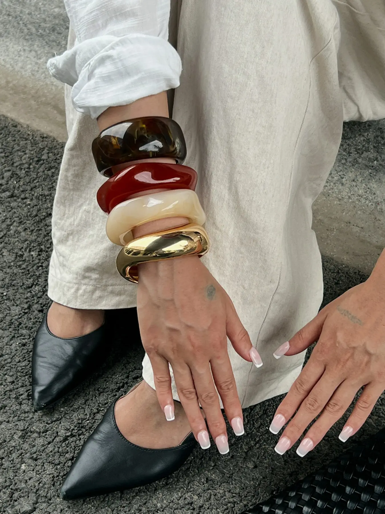 4 Pcs Stackable Bangle Set, Retro Old Money Style, Vintage Vibe, Tortoise Amber + Wine Red Glossy + Cream Marble Resin + Polished Gold Metal Wide Bangles, Women Wrist Jewelry for Fall Daily & Vacation Outfit