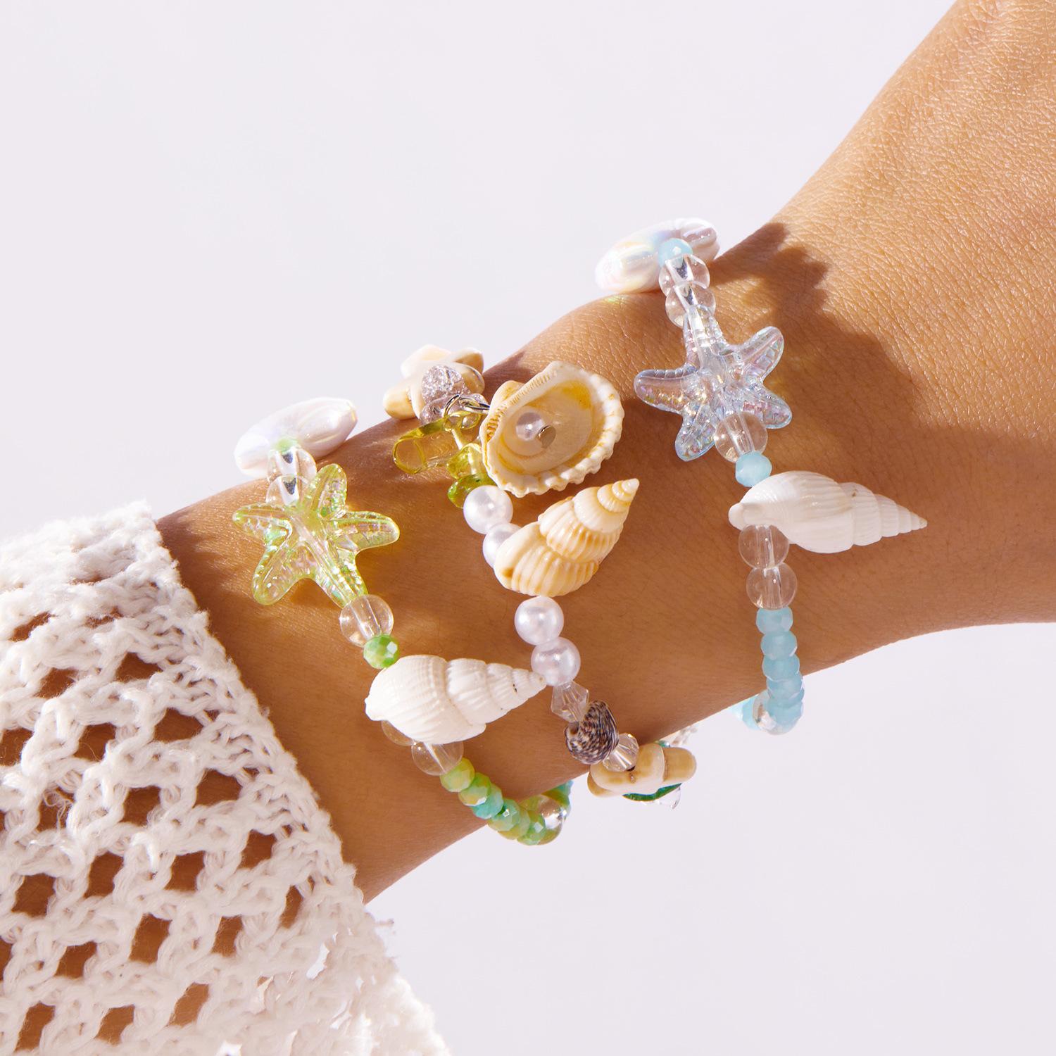 Summer Beach Inspired Handmade Shell Bracelet with Seashell Sea Star Beads for Women Stylish Ocean Themed Jewelry Lightweight Comfortable Adjustable Fit Trendy Vacation Accessory
