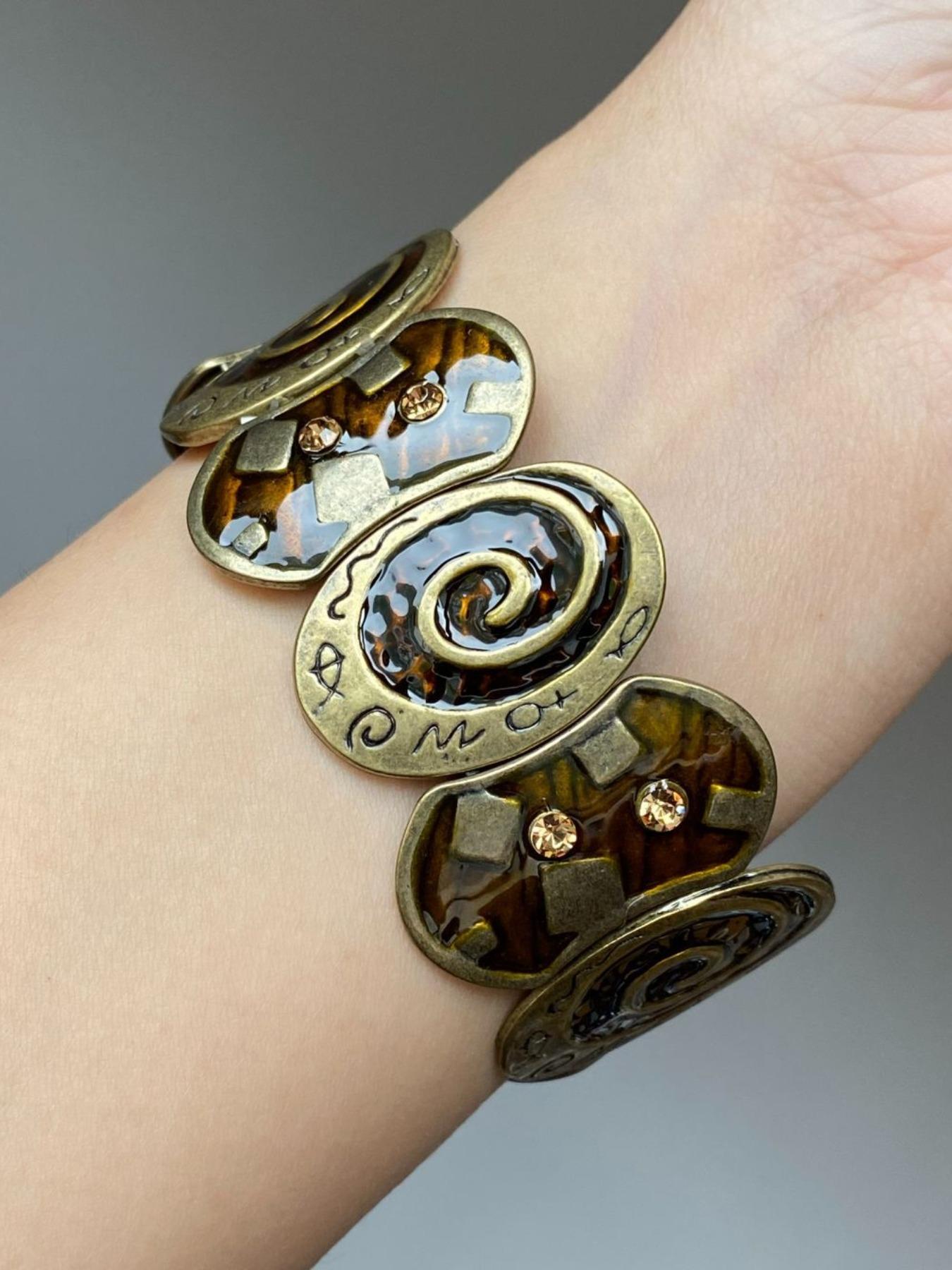 Vintage Metal Enamel Button Bracelet, Baroque Style, Bohemian Design, Perfect Gift, Daily Accessory, Party, Festival