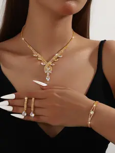 Middle East Wedding Banquet Elegant Jewelry Set, Luxurious Sparkling Synthetic Zircon Flower Necklace Bracelet Earrings Three-Piece Set