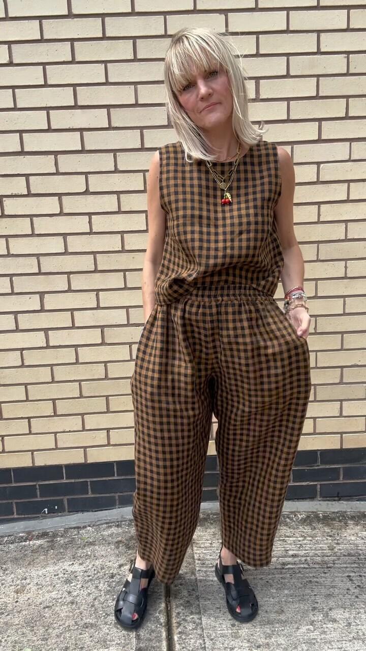 Summer New Women's 2 Piece Set Suits Cotton Plaid Crop Top Sleeveless Loose Fit Pocket Nine-Tenths Pants, Beach Vacation Casual Daily Wear