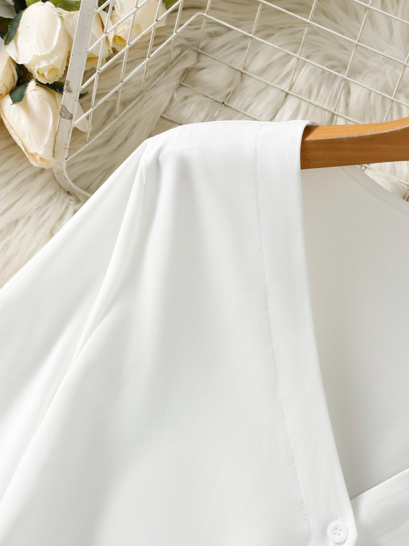 Women's V Neck Simple Solid Color Shirt Top, Fitted 3/4 Sleeve Blouse, Casual Plain Design, All Seasons Wear, Fashionable Women's Clothing