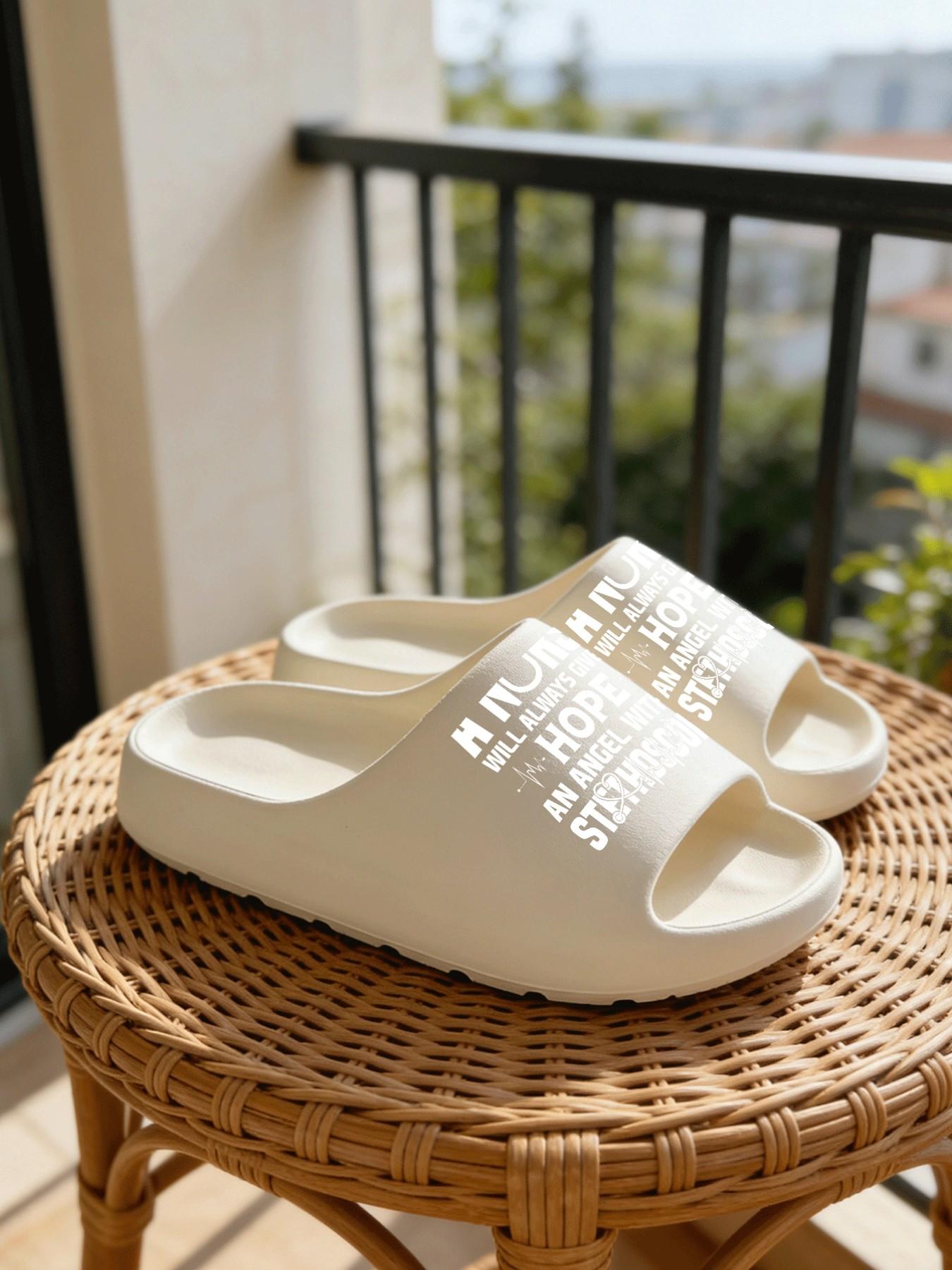 1 Pair Back To The 90s Themed Retro Printed Thick Sole Slippers, American Retro Y2K Style, Non-slip Soft Sole, Indoor & Outdoor Dual-use, Open Toe Slides, Exclusive for Retro Lovers, Bathroom Casual Slippers