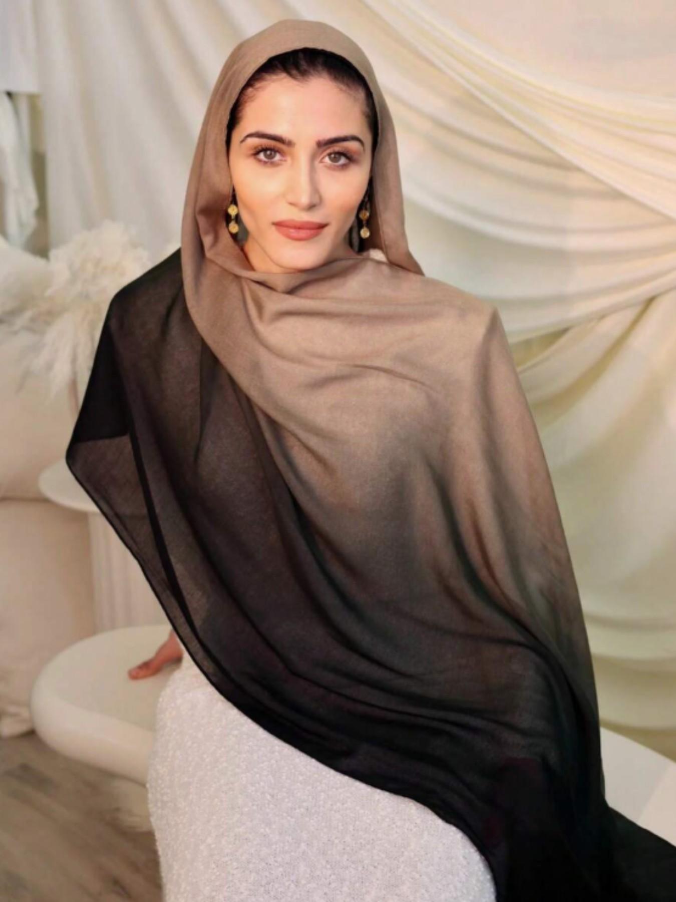 Women's Elegant Gradient Print Hijab Scarf, Soft Cotton Headscarves, Muslim Daily Wear Long Shawl, Fashionable Beach Wrap