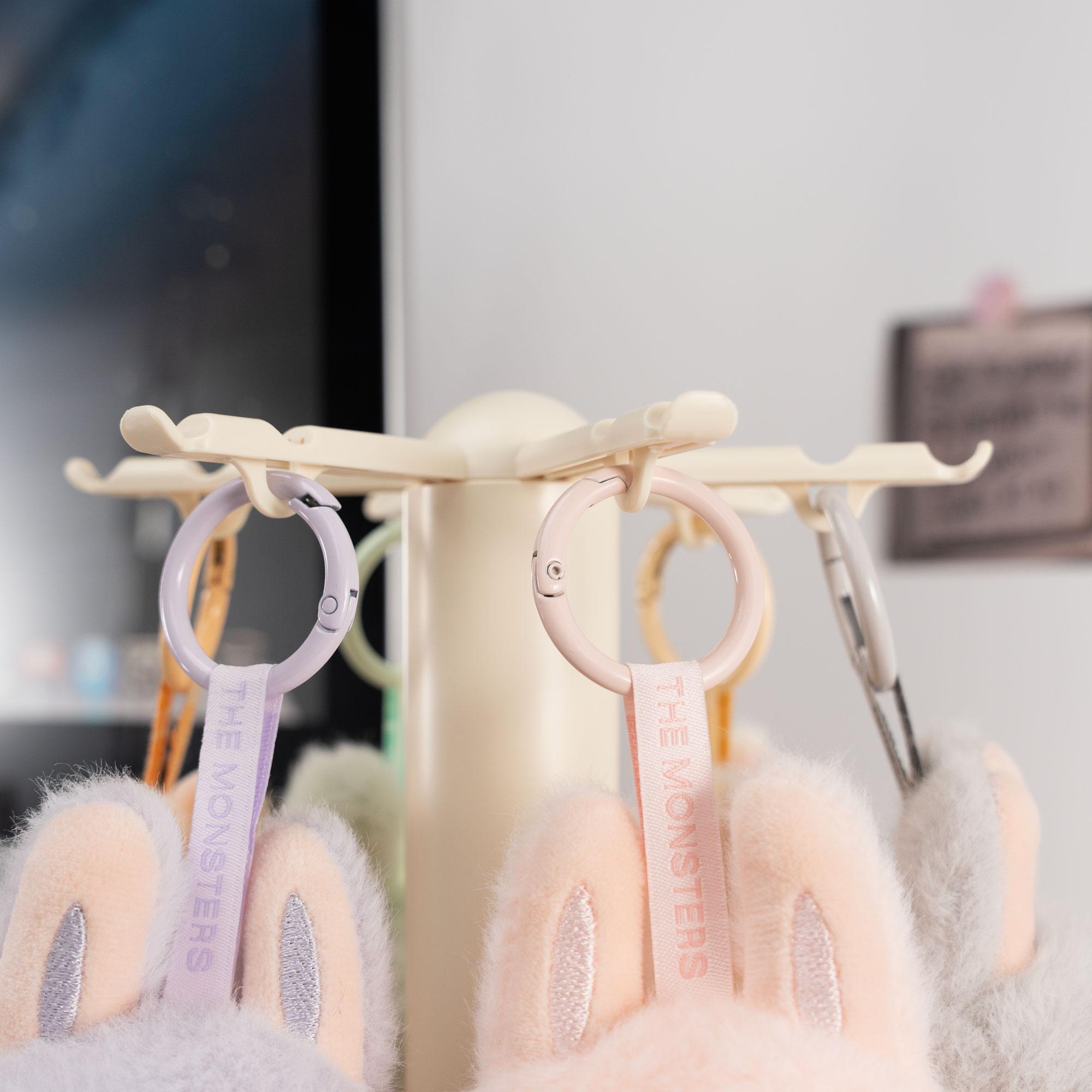 Plush Hanging Display Storage Box, Dustproof Organizer Boxes, Partially Rotatable Design, Transparent Dustproof Cover, Suitable for Pop Plush Toys, Labubu, Skullpanda