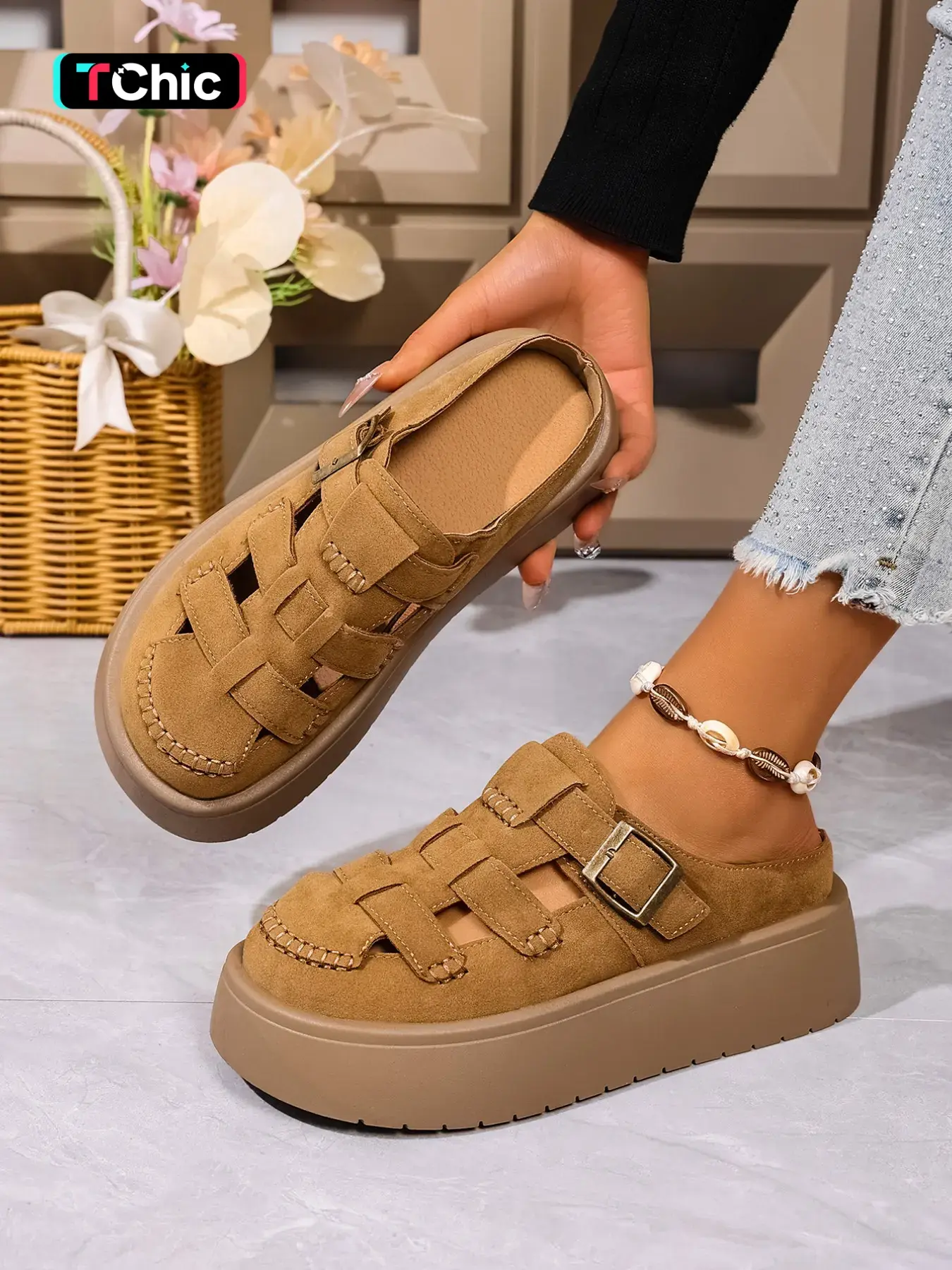 Women's Thick Sole Low Wedges Platform Fashion Comfort Slippers, Half Slipper Mules, Thick Soled Mules, Buckle Strap Design, Casual Single Shoe, Backless Style, Versatile Outdoor Wear